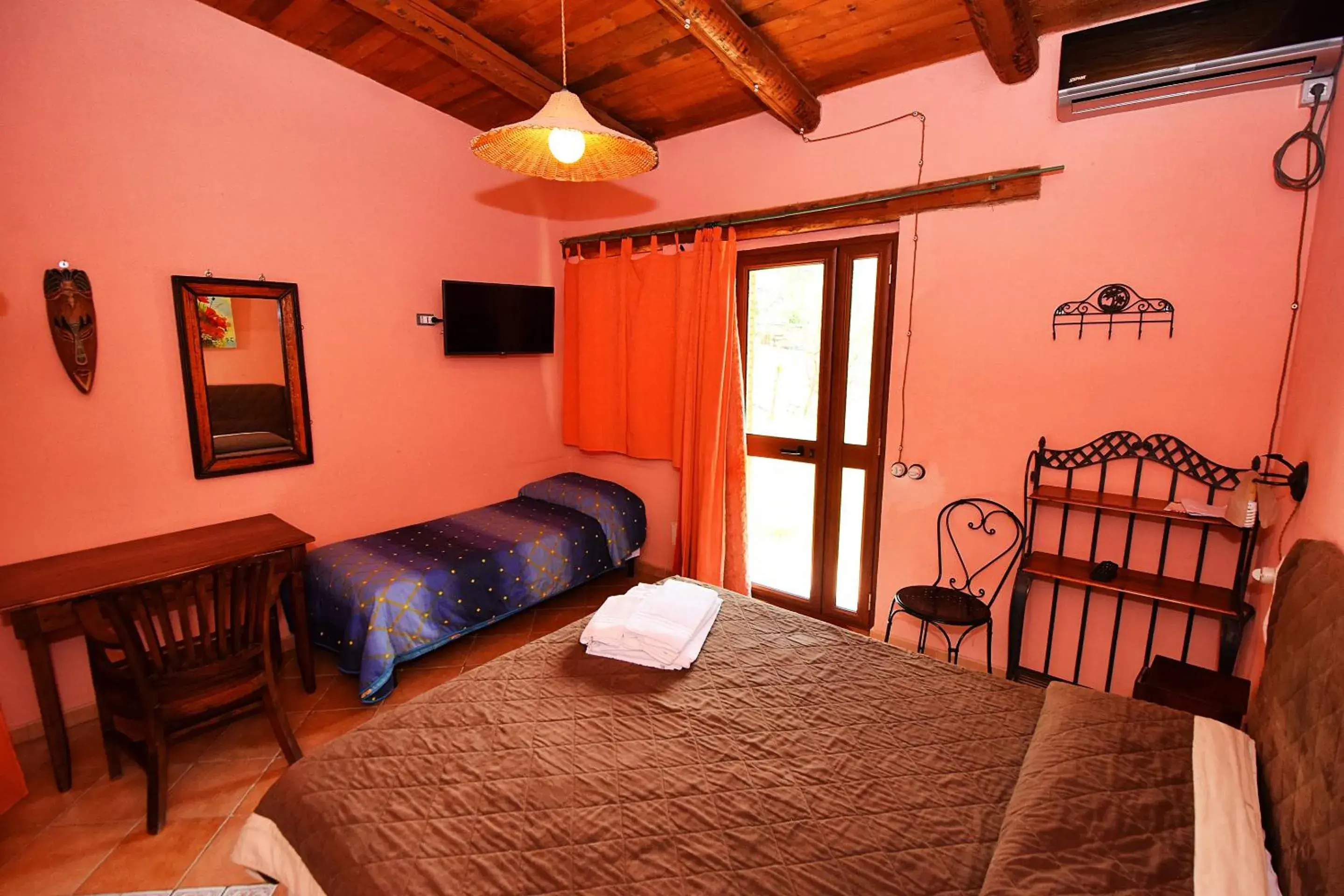 Double Room in Giucalem La Casa Negli Orti Double Room in Giucalem La Casa Negli Orti