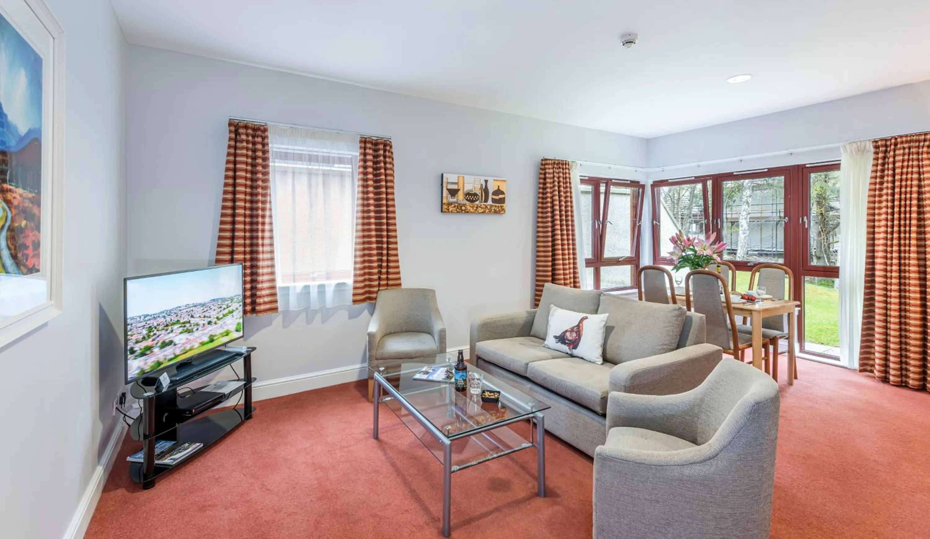 Living room in High Range Lodge Hotel