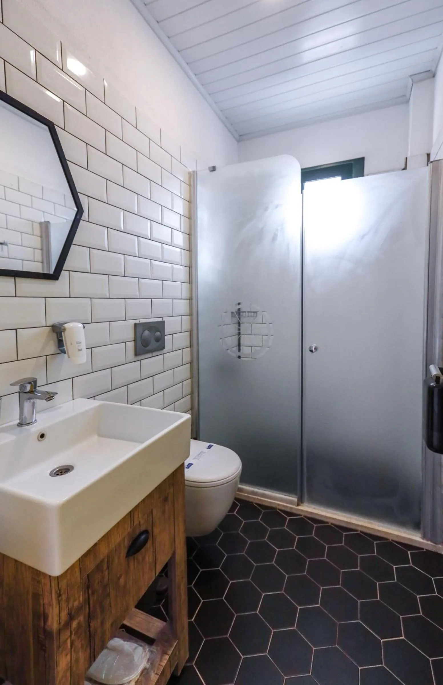 Bathroom in Limon Inn Hotel, Taşucu