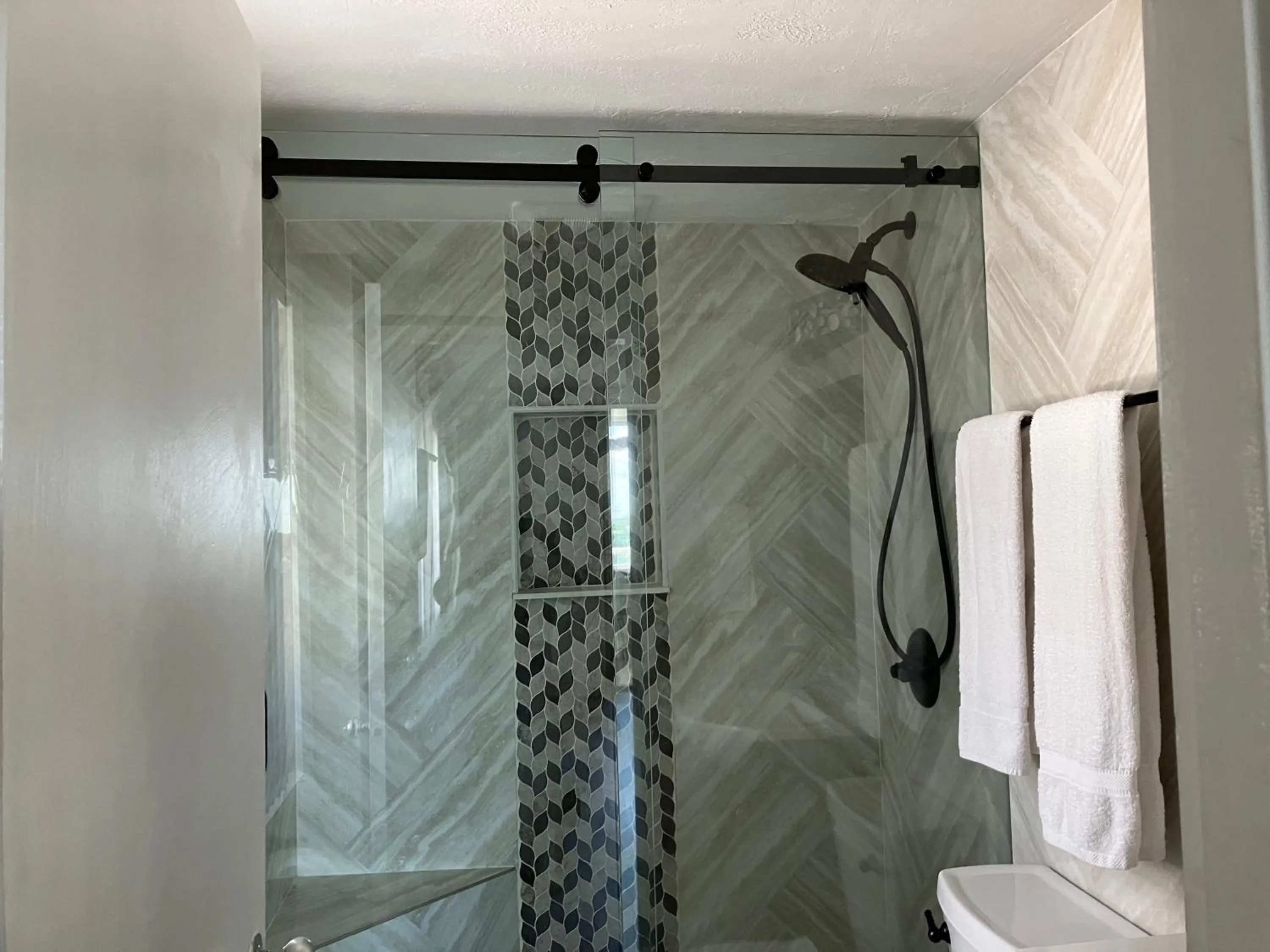 Oceanview on SAND located in Ocean Manor Resort Fort Lauderdale Beach 2 bed 2 bath spacious corner unit partial ocean view