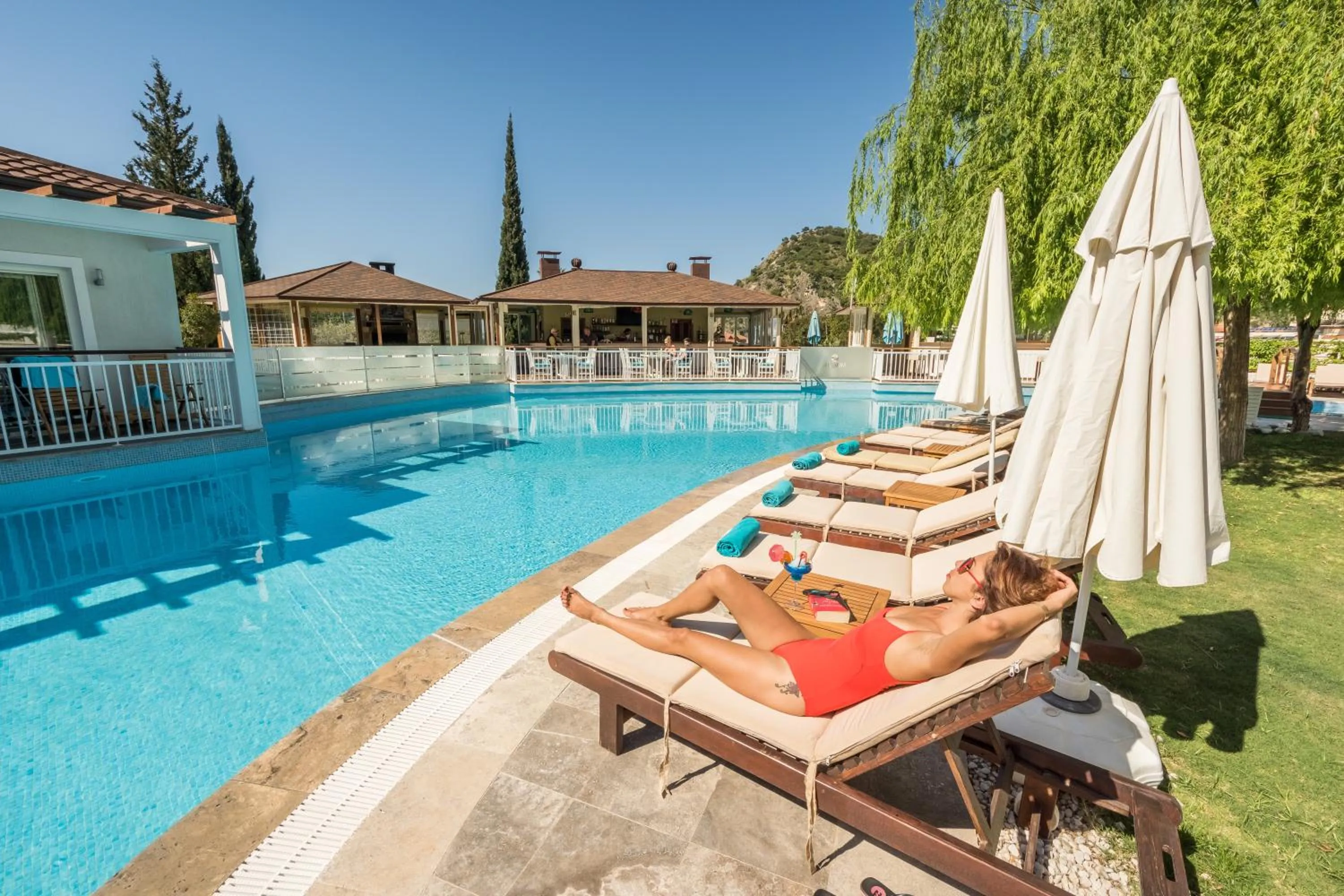 Restaurant/places to eat in Mozaik Hotel