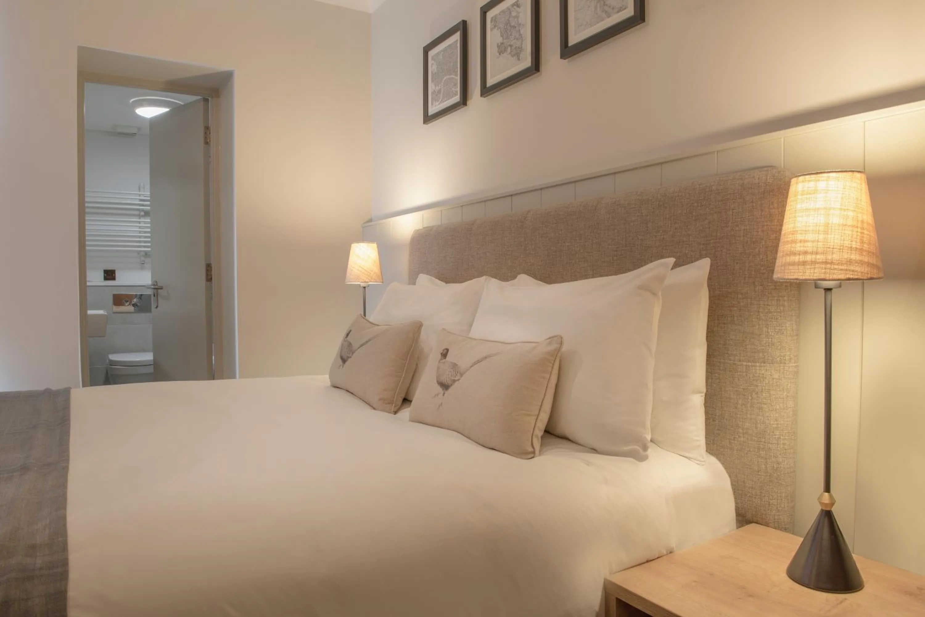 Bedroom, Bed in De Vere Latimer Estate