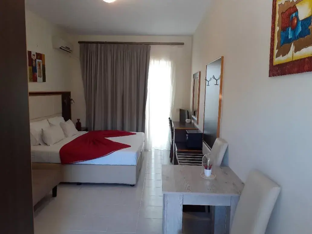 Studio (2 Adults) with Sea and Garden View in George Beach Studios Studio (2 Adults) with Sea and Garden View in George Beach Studios