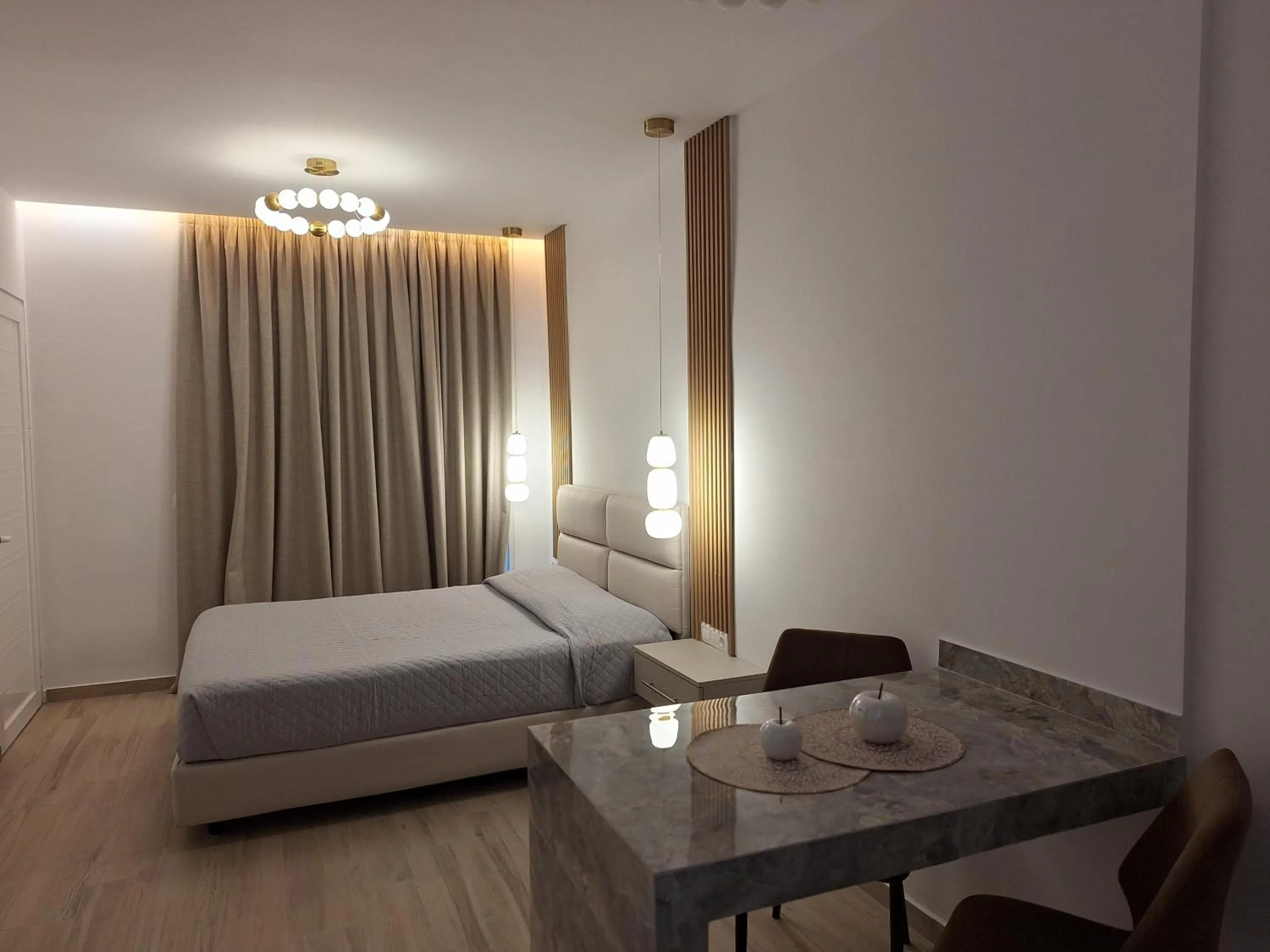 Bed in George Beach Studios