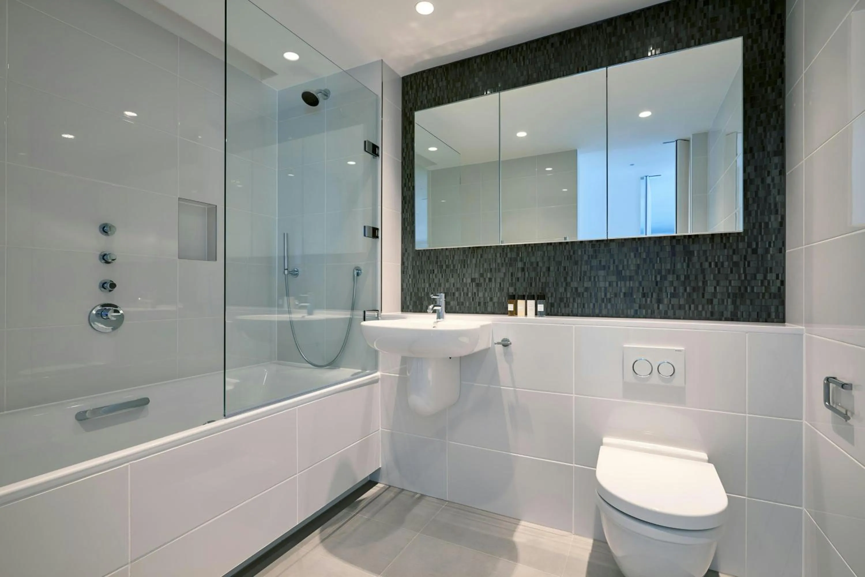 Bathroom in Sonder by Marriott Bonvoy Oxford Circus Apartments