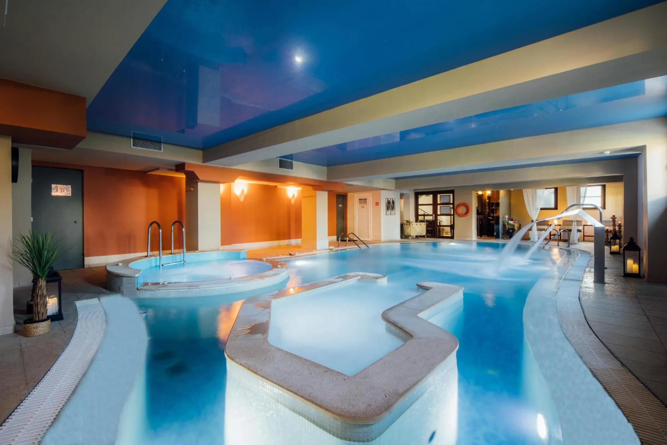 Hot Tub in Portaria Hotel