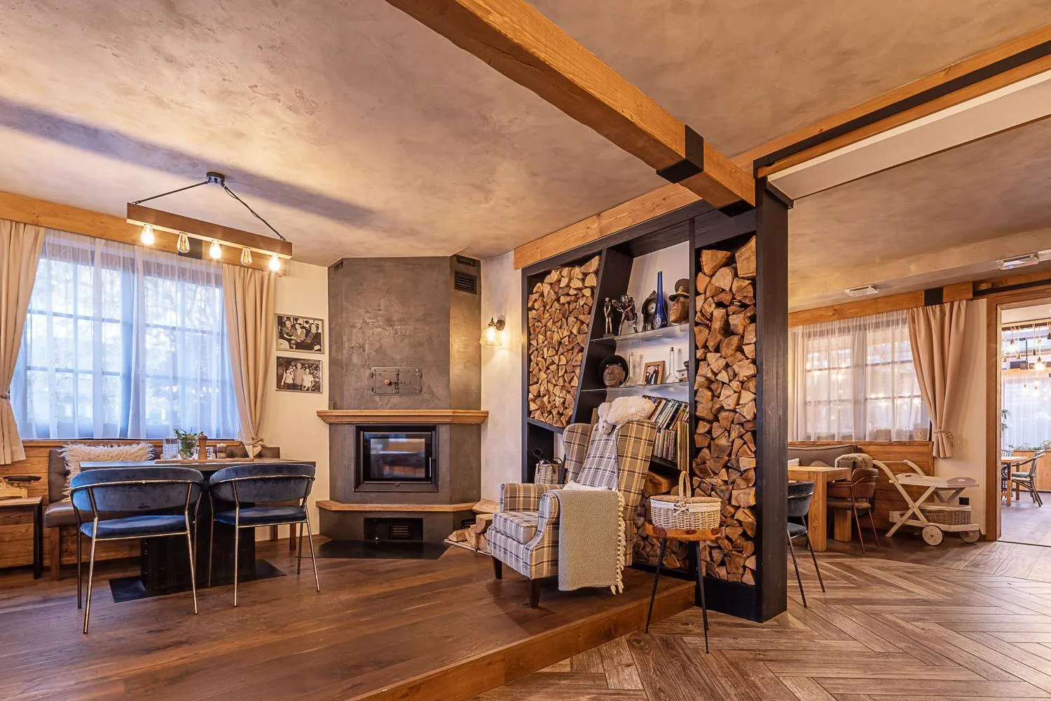 Restaurant/places to eat in Hotel McLimon