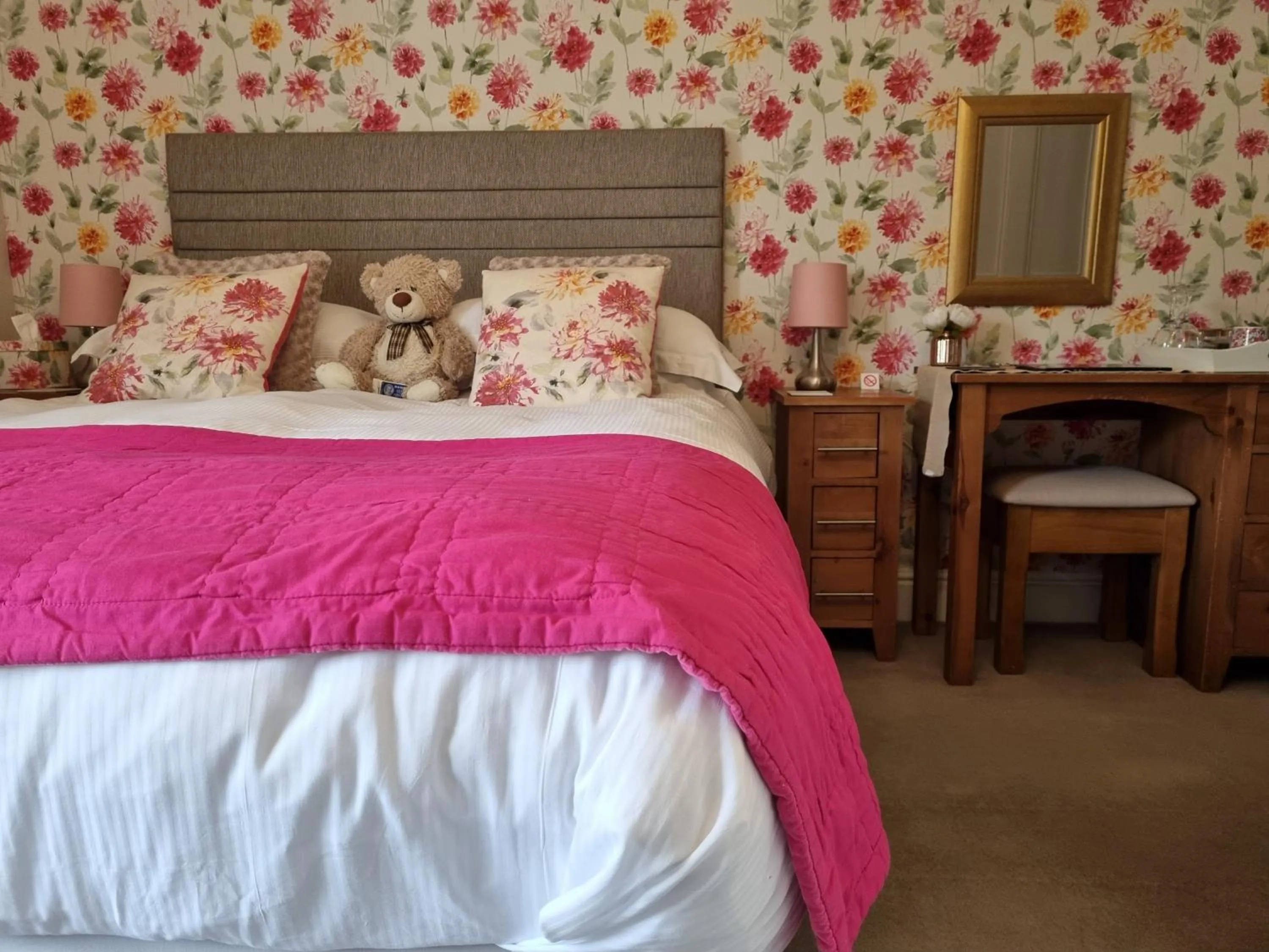 Bed in Montfort Cottage Guest House