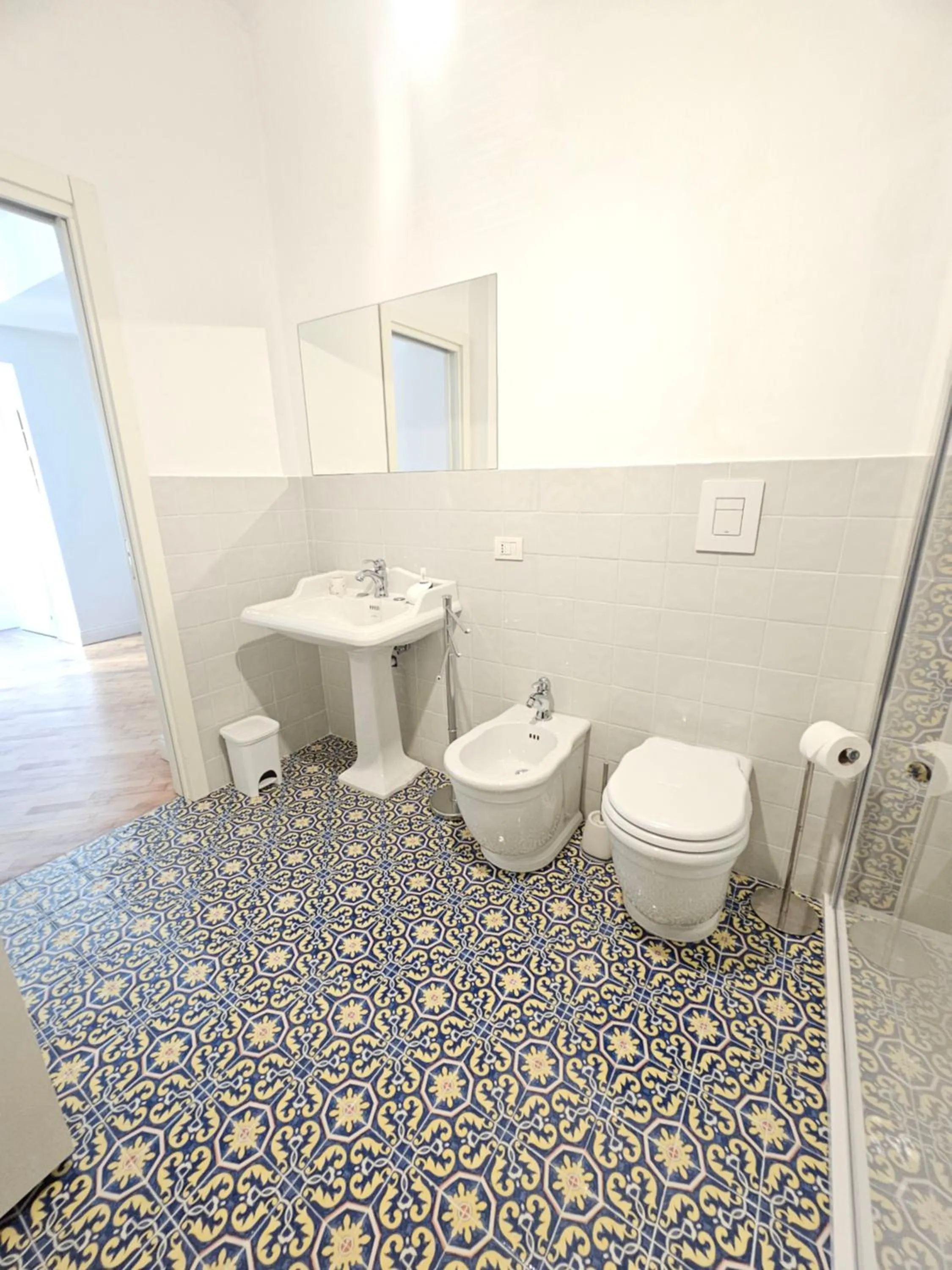 Toilet in il faro di serapide