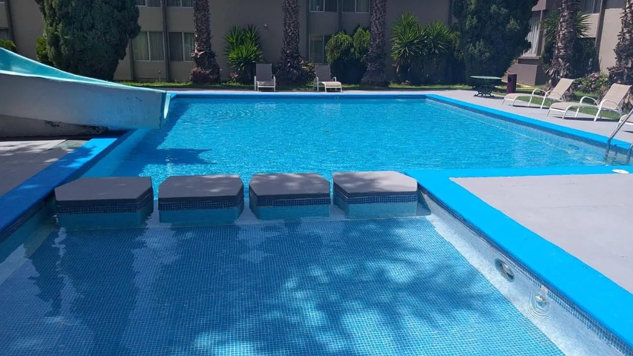 Swimming pool in Hotel La Joya Tulancingo