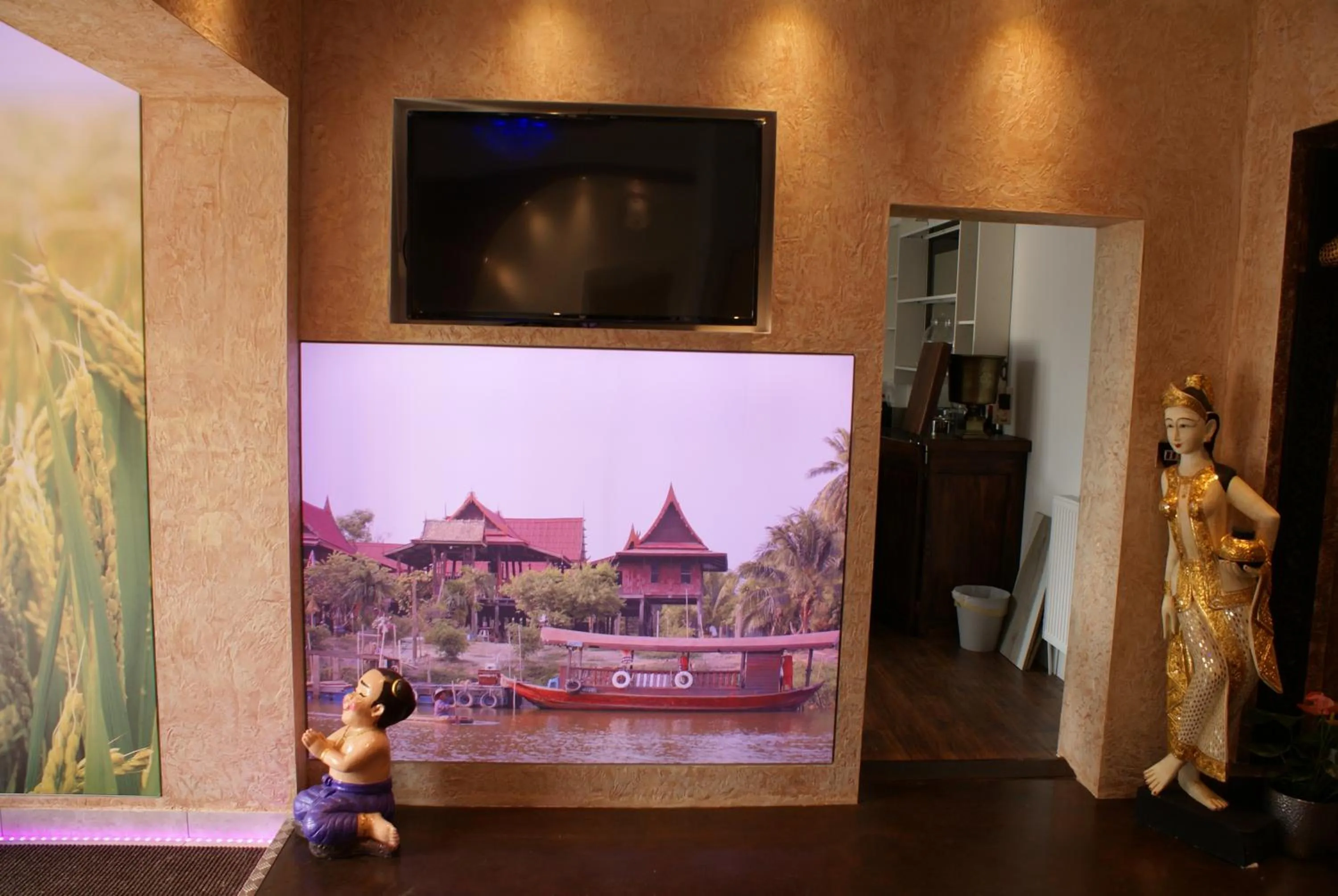 Facade/entrance in Loughborough Grange Guesthouse & Spa Treatments