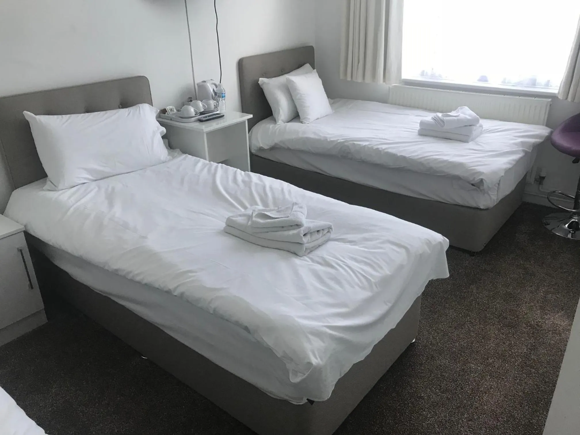 Bed in Loughborough Grange Guesthouse & Spa Treatments