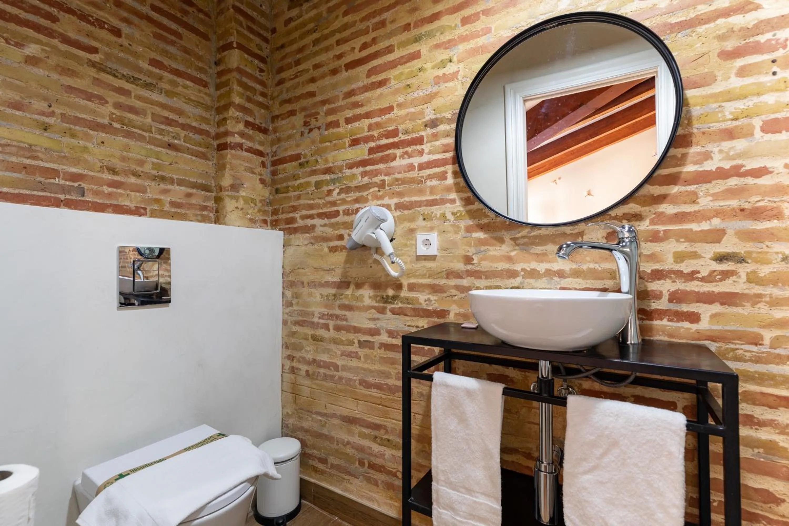 Toilet in Casa del Patriarca
