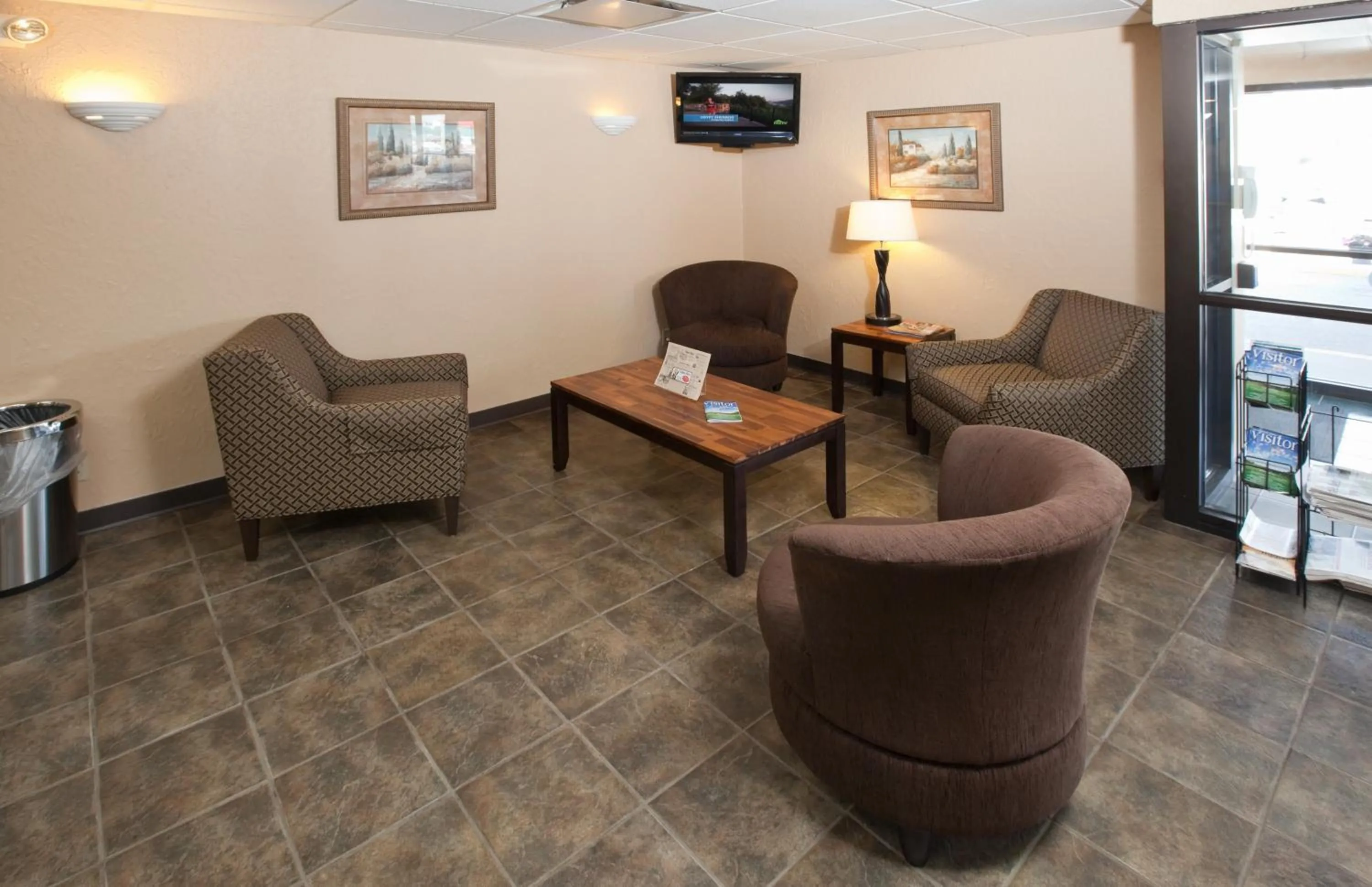 Lobby or reception in GuestHouse Inn & Suites Rochester