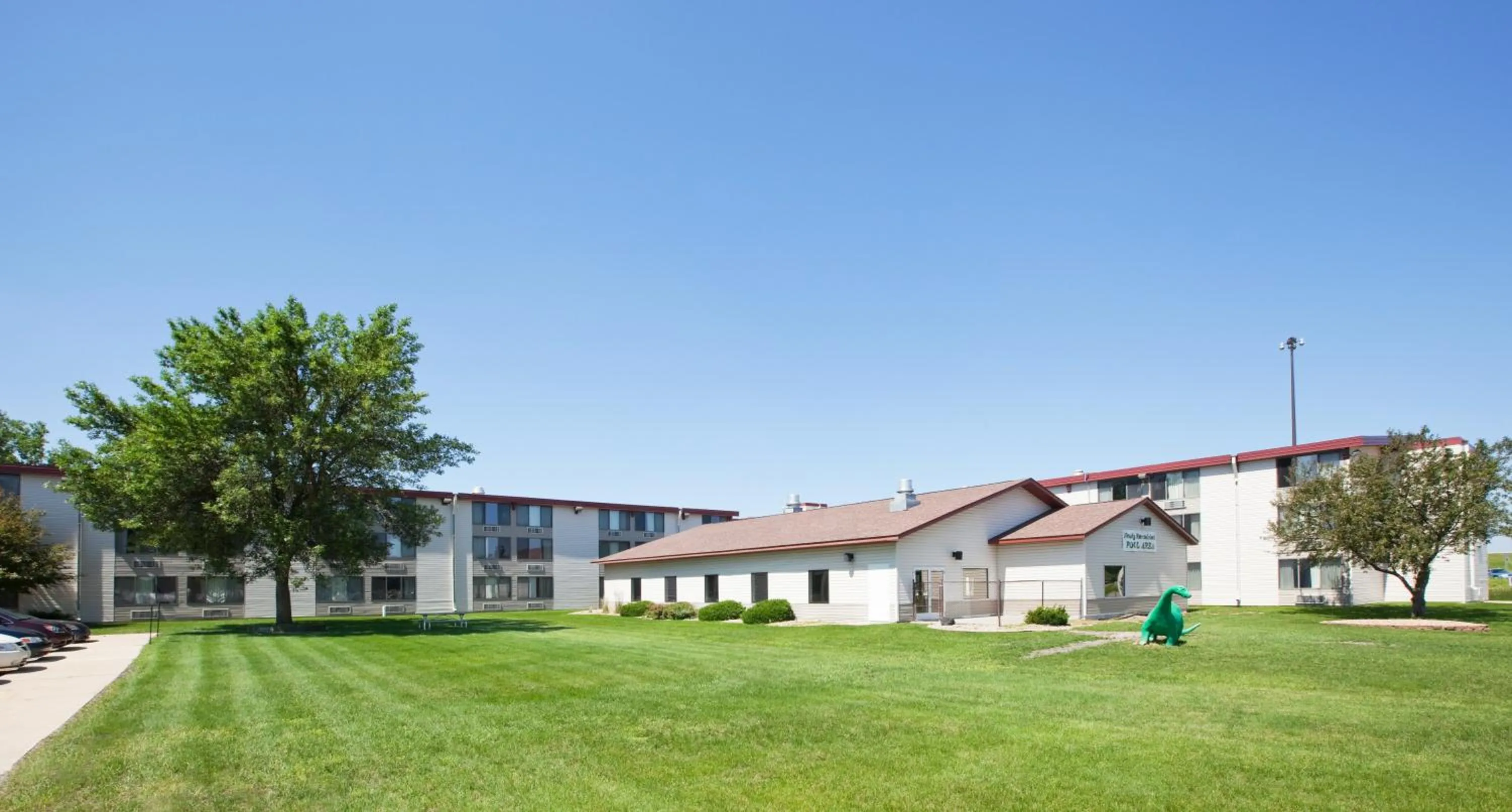 Facade/entrance in GuestHouse Inn & Suites Rochester