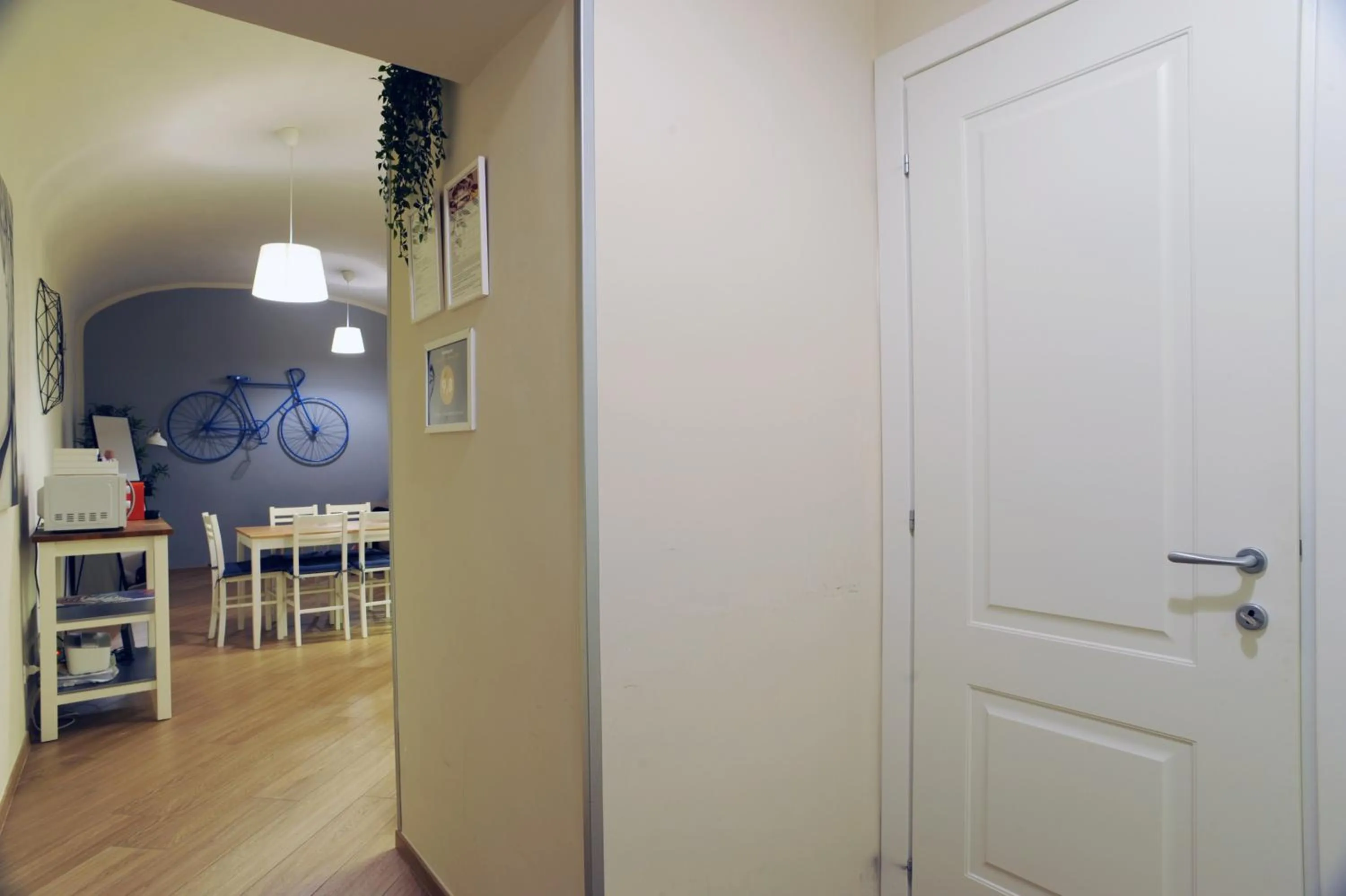 Communal lounge/ TV room in Home Vaticano 50 steps from Museum