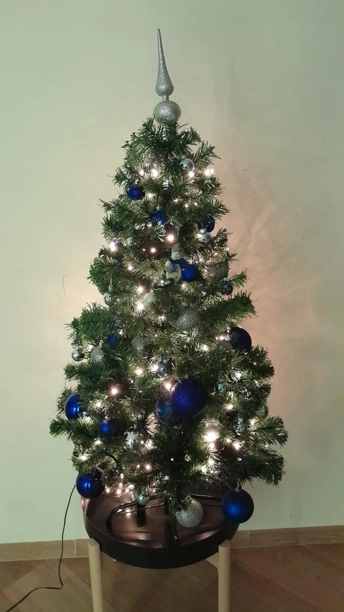 Decorative detail in Home Vaticano 50 steps from Museum