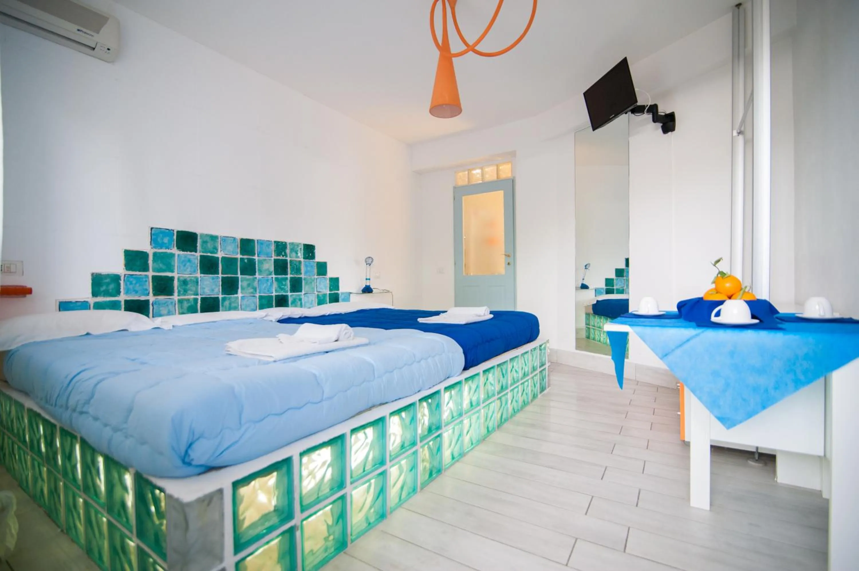 Bedroom, Bed in Suite House L'Isola Che Non C'è