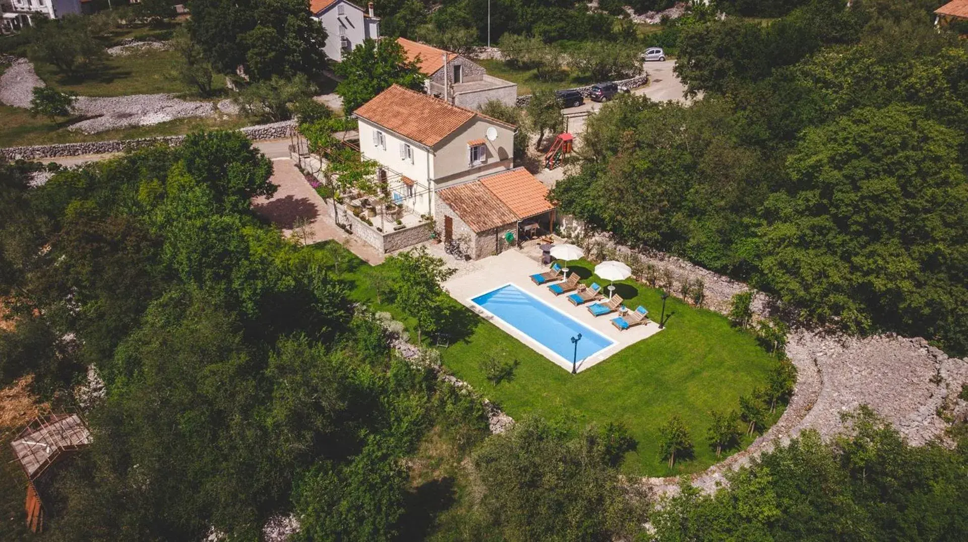 Village Villa „ M „ Village Villa „ M „
