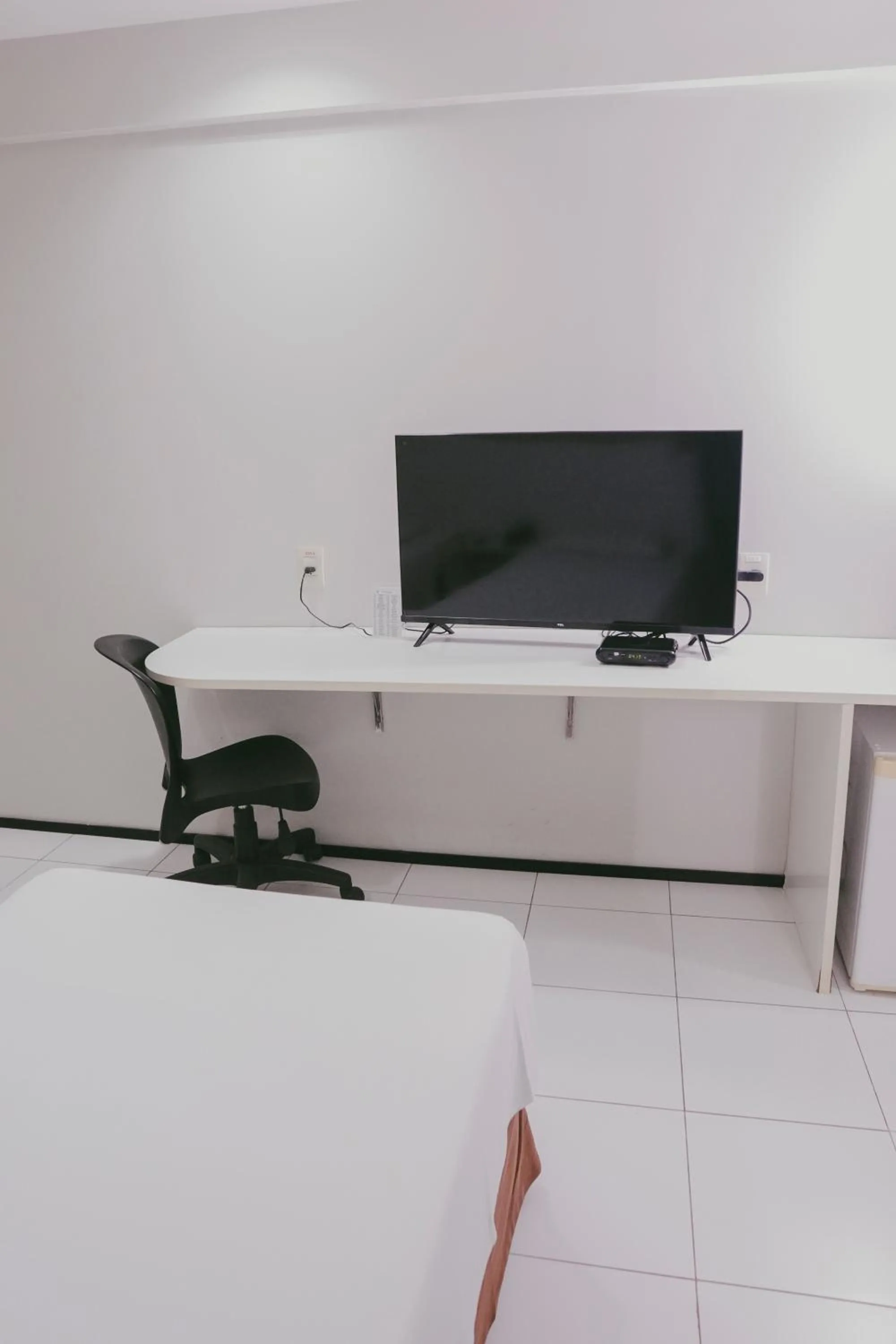 TV and multimedia in SLZ Lagoa Hotel