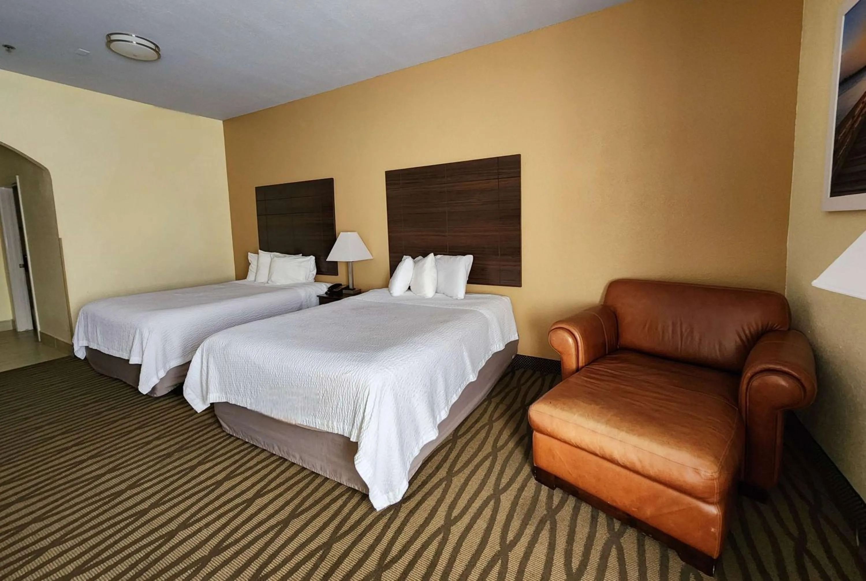 Photo of the whole room in Days Inn & Suites by Wyndham Pasadena