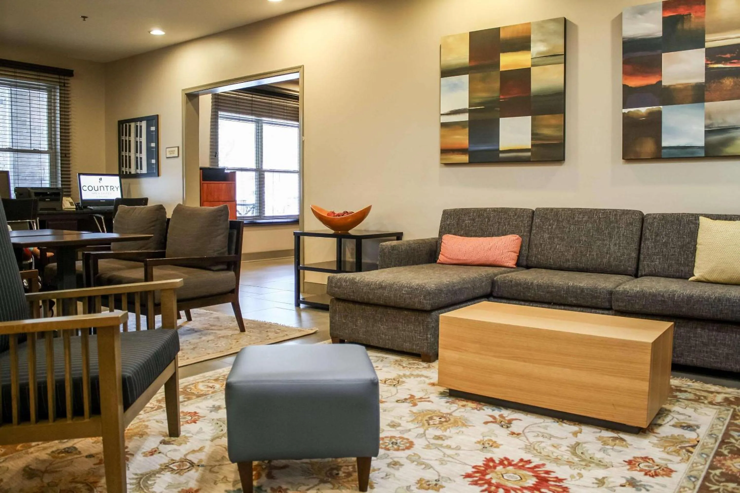 Lobby or reception in Country Inn & Suites by Radisson, Washington Dulles International Airport, VA