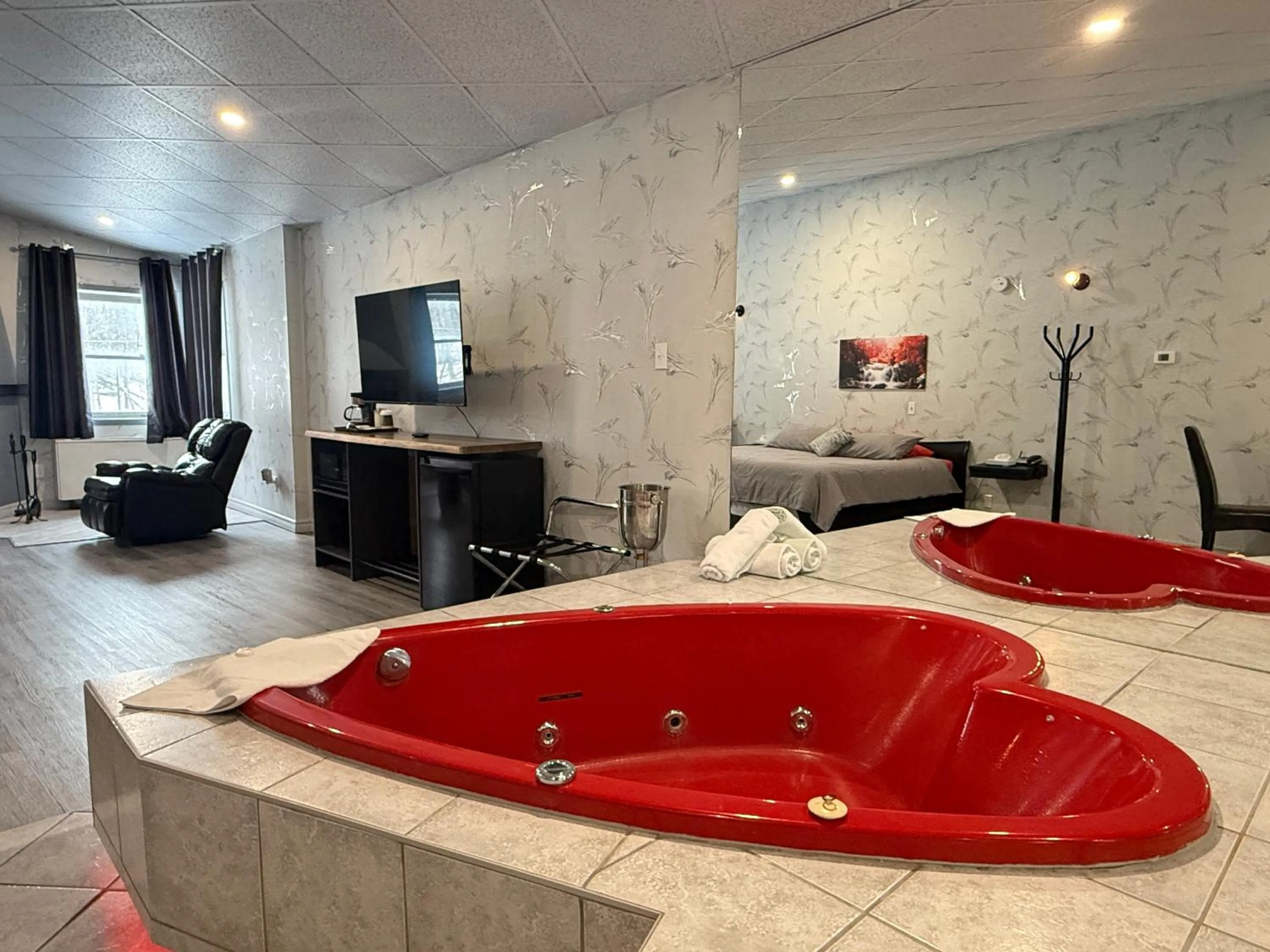 Bedroom in Hotel Motel La Marquise