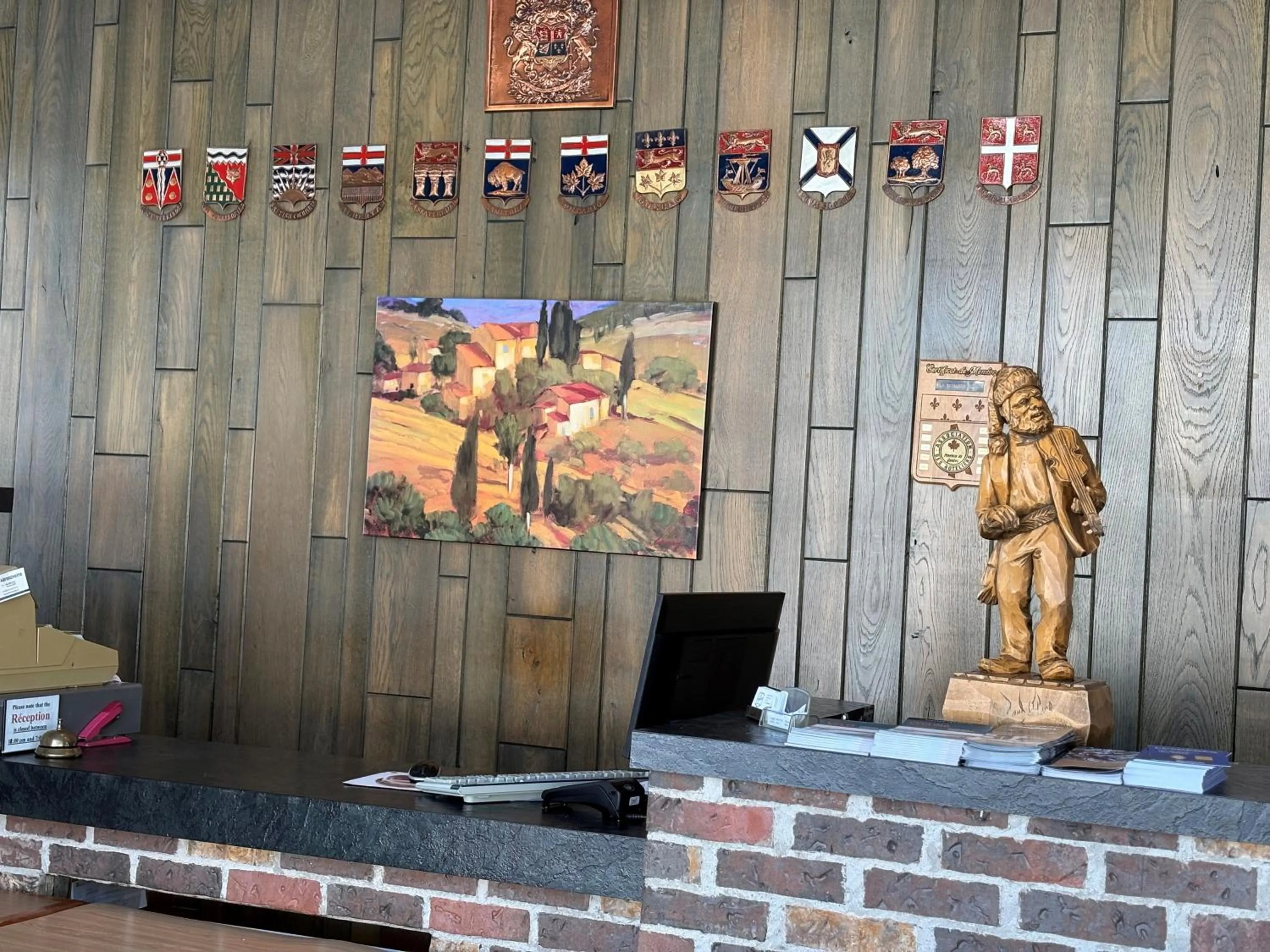 Lobby or reception in Motel & Hotel La Paysanne