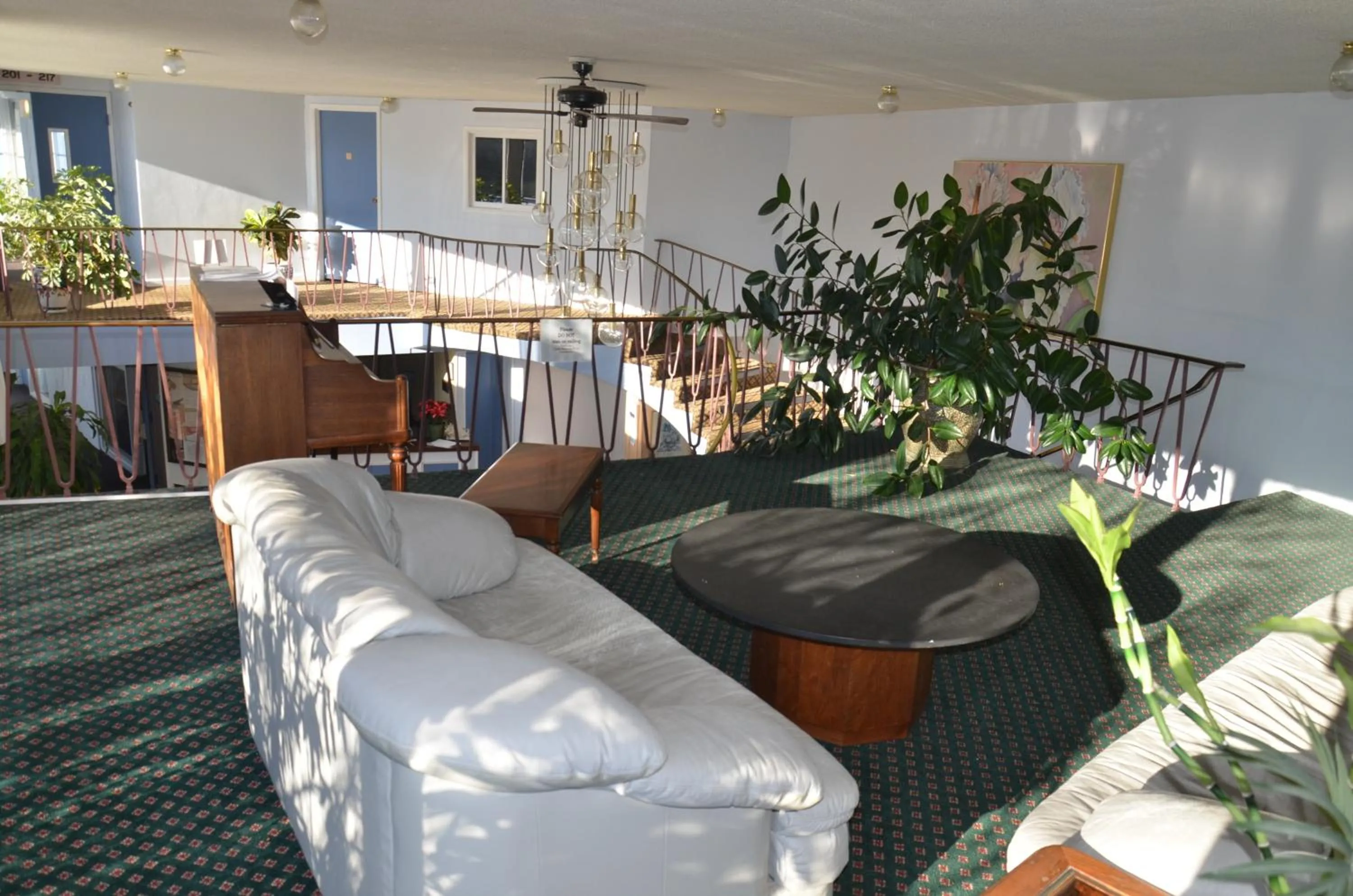 Lobby or reception in Red Carpet Inn & Suites Ebensburg