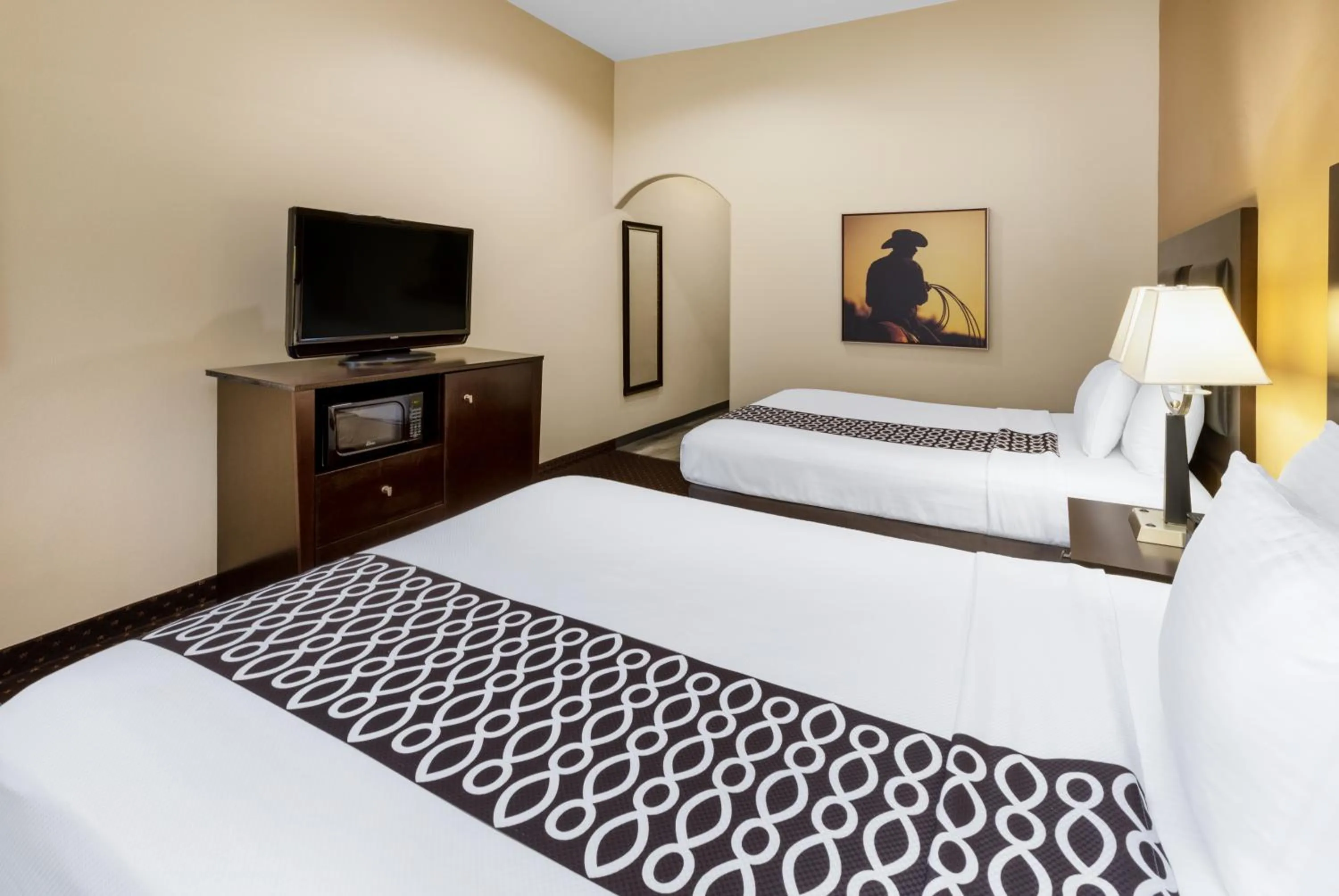 Bed in La Quinta by Wyndham Houston New Caney