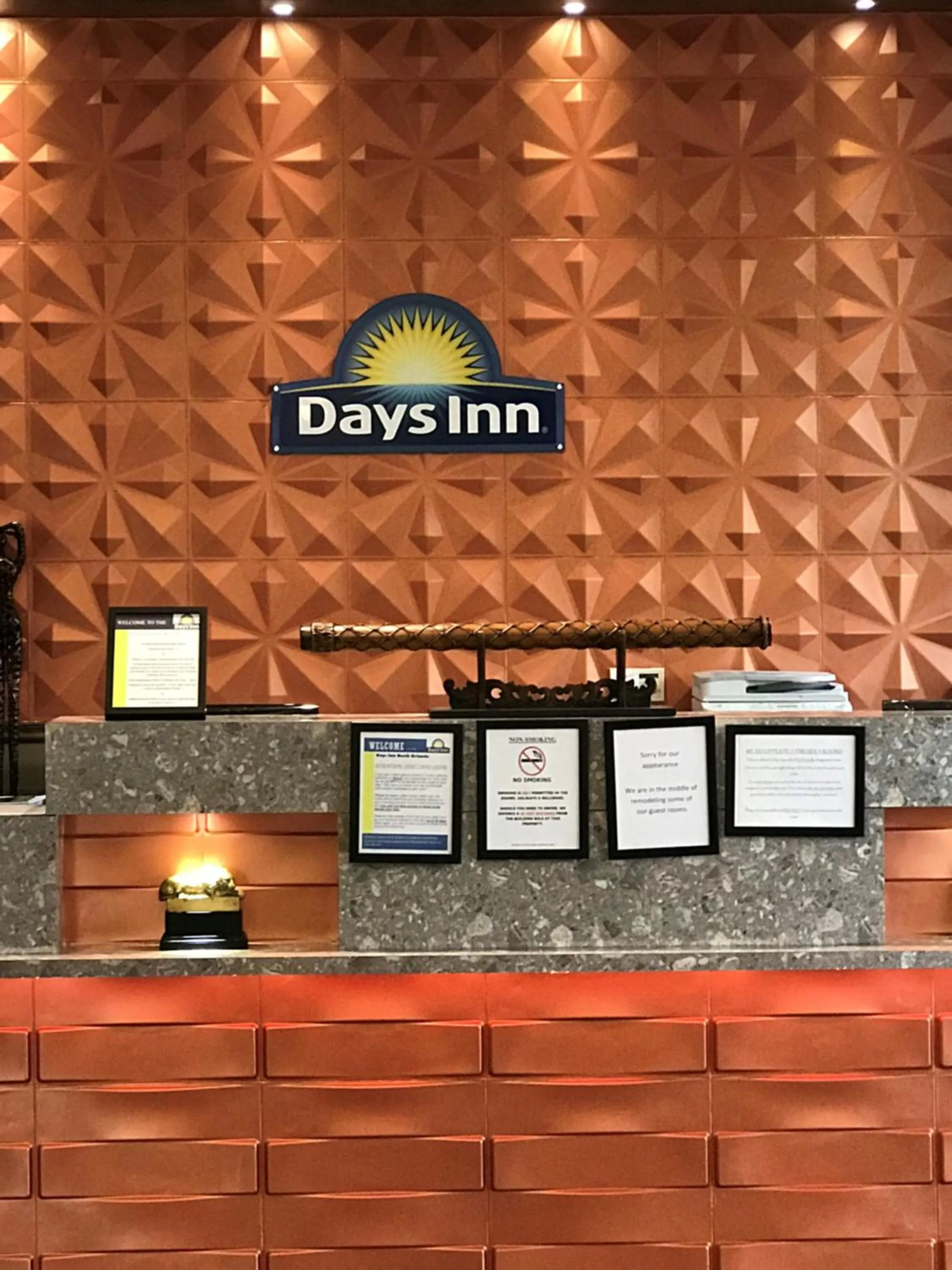 Lobby or reception in Days Inn by Wyndham N Orlando/Casselberry