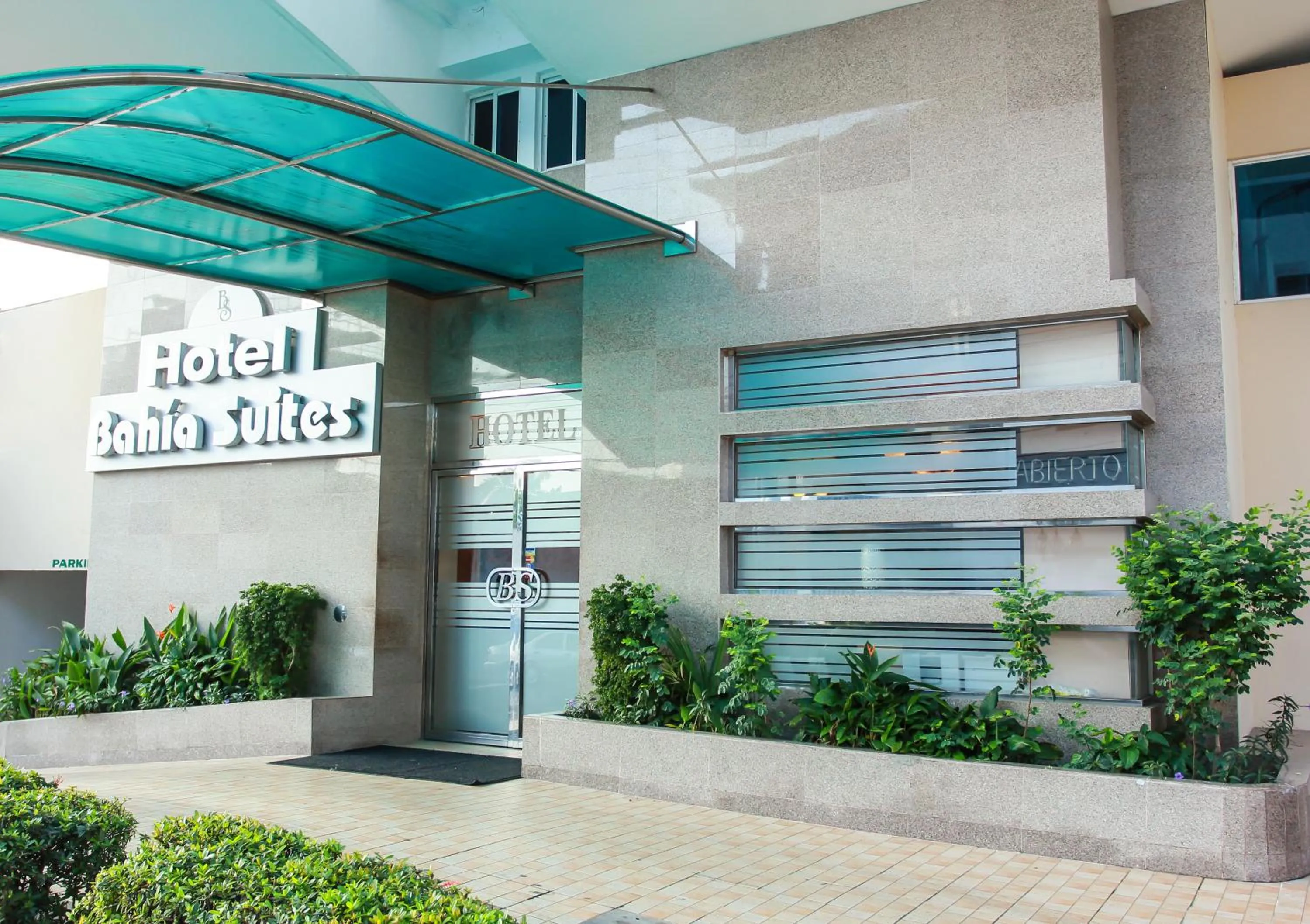 Facade/entrance in Hotel Bahía Suites