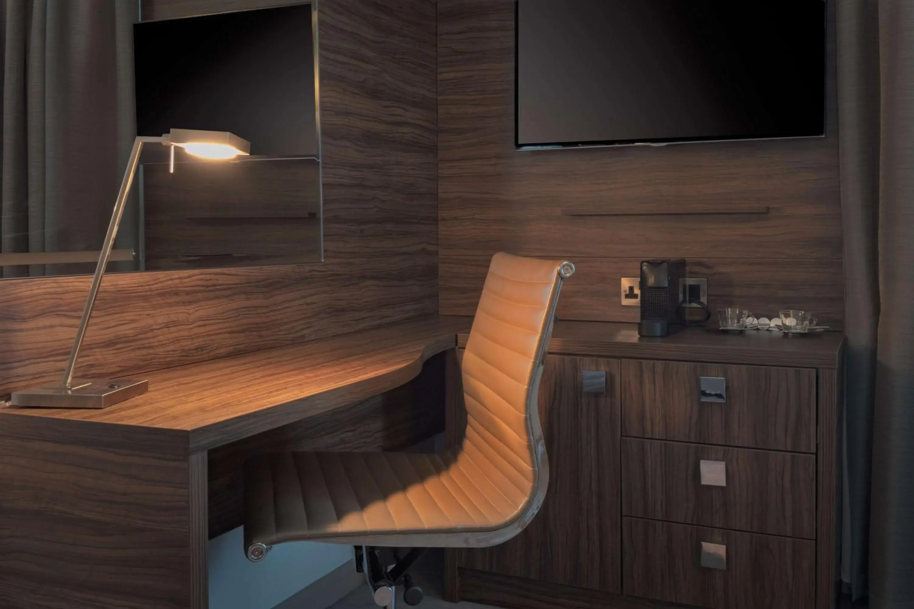 Superior Queen Room in DoubleTree by Hilton London Angel Kings Cross Superior Queen Room in DoubleTree by Hilton London Angel Kings Cross