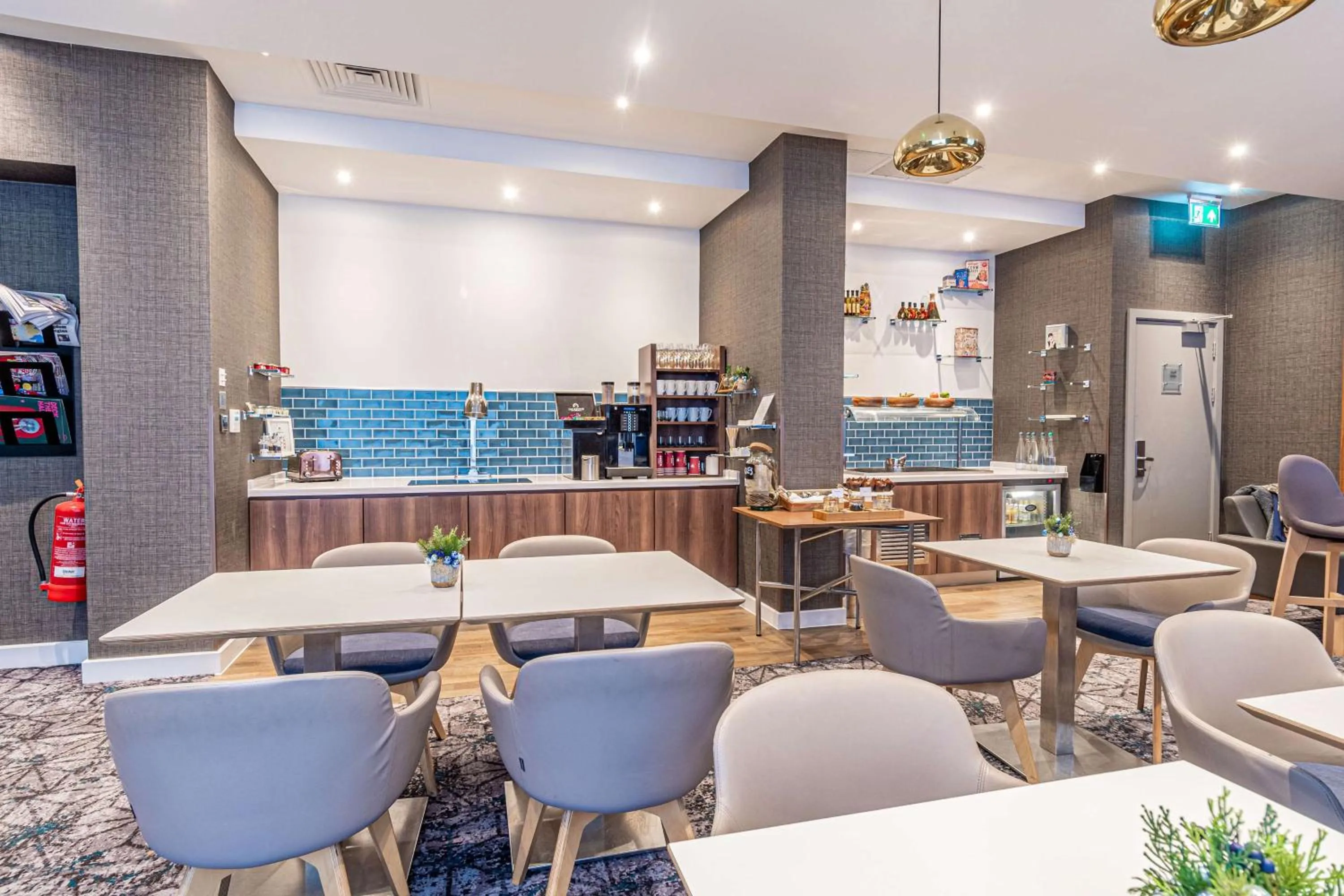 Living room in DoubleTree by Hilton London Angel Kings Cross