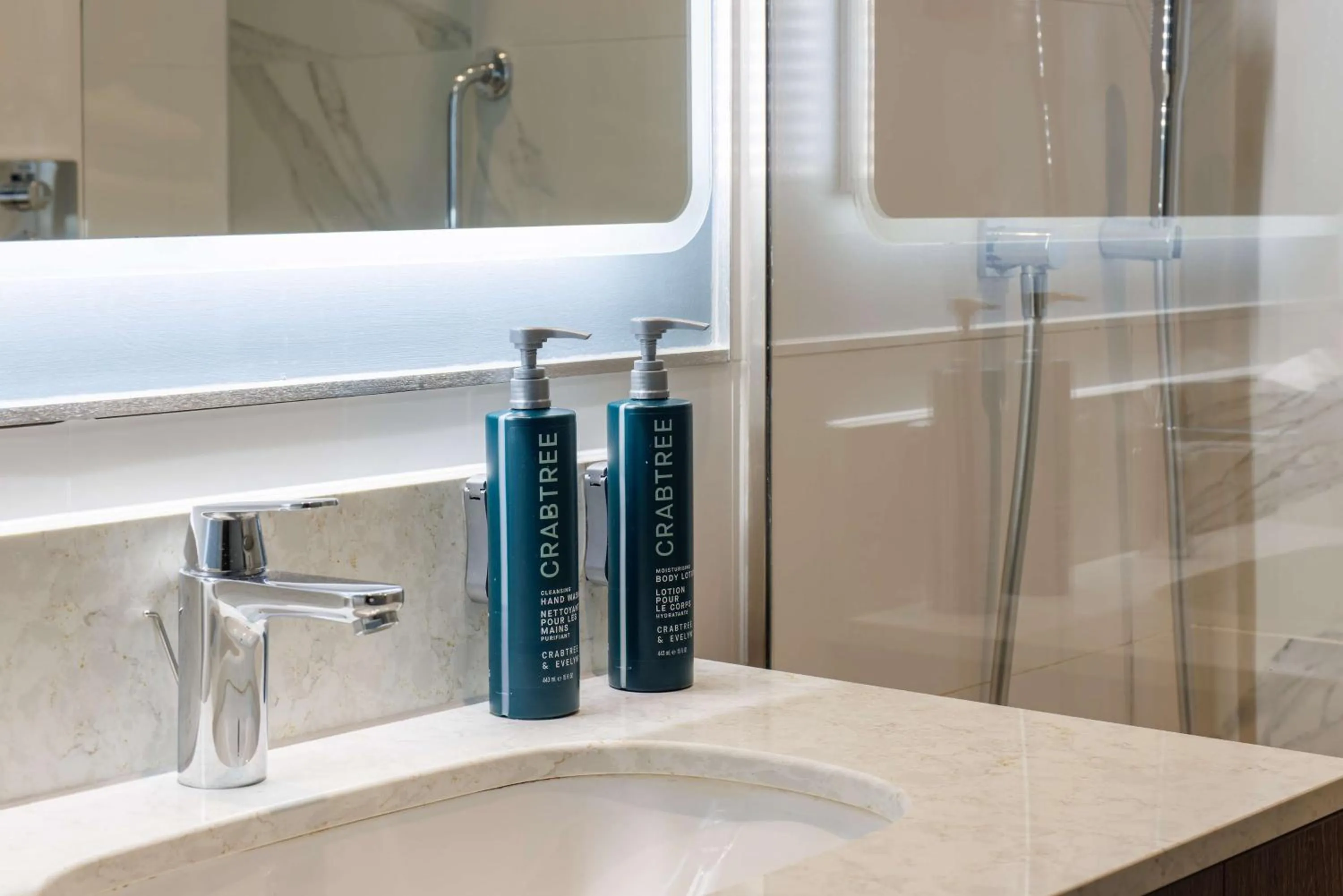 Bathroom in DoubleTree by Hilton London Angel Kings Cross