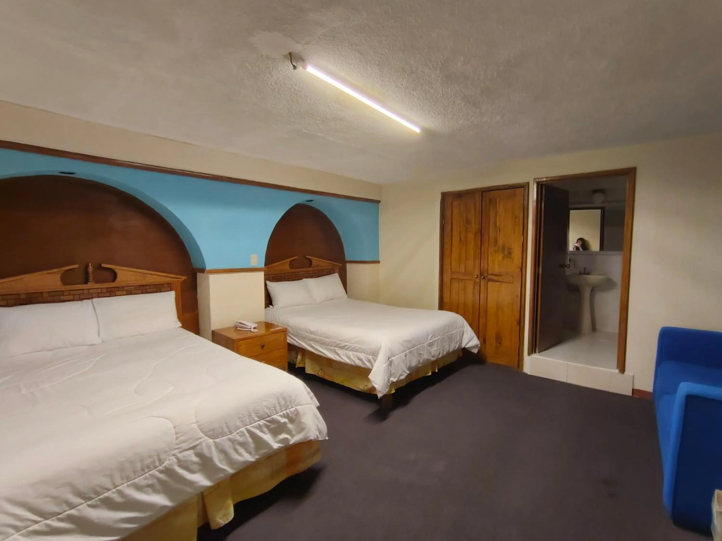 Standard Twin Room in Posada Tolosa