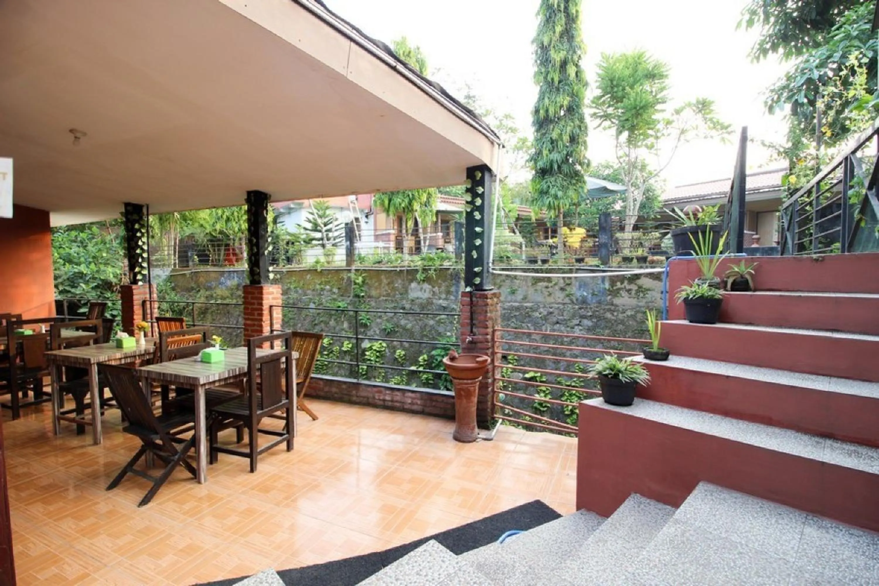 Breakfast in RedDoorz Plus @ Jalan Damai 2