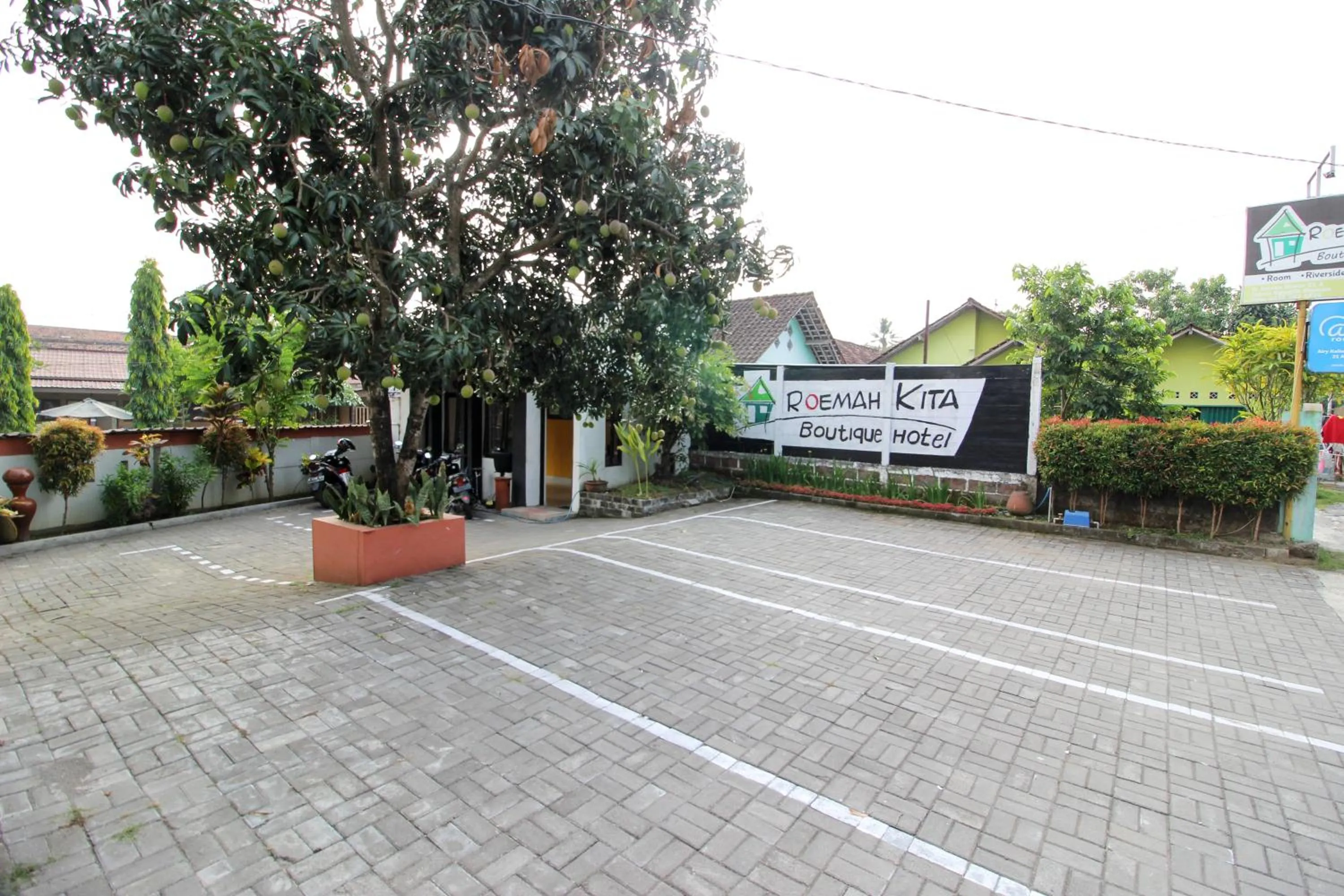 Property Building in RedDoorz Plus @ Jalan Damai 2