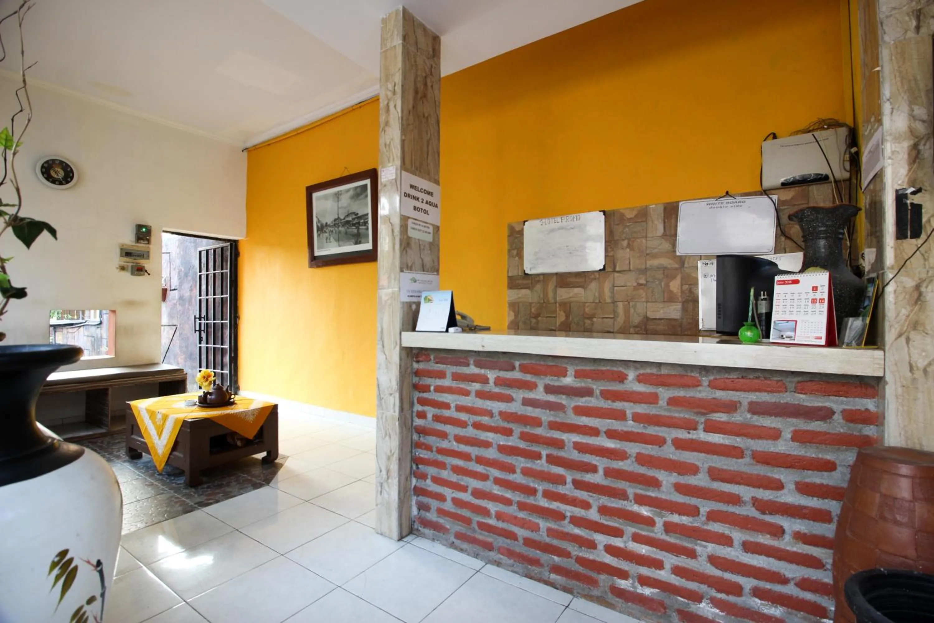 Lobby or reception in RedDoorz Plus @ Jalan Damai 2