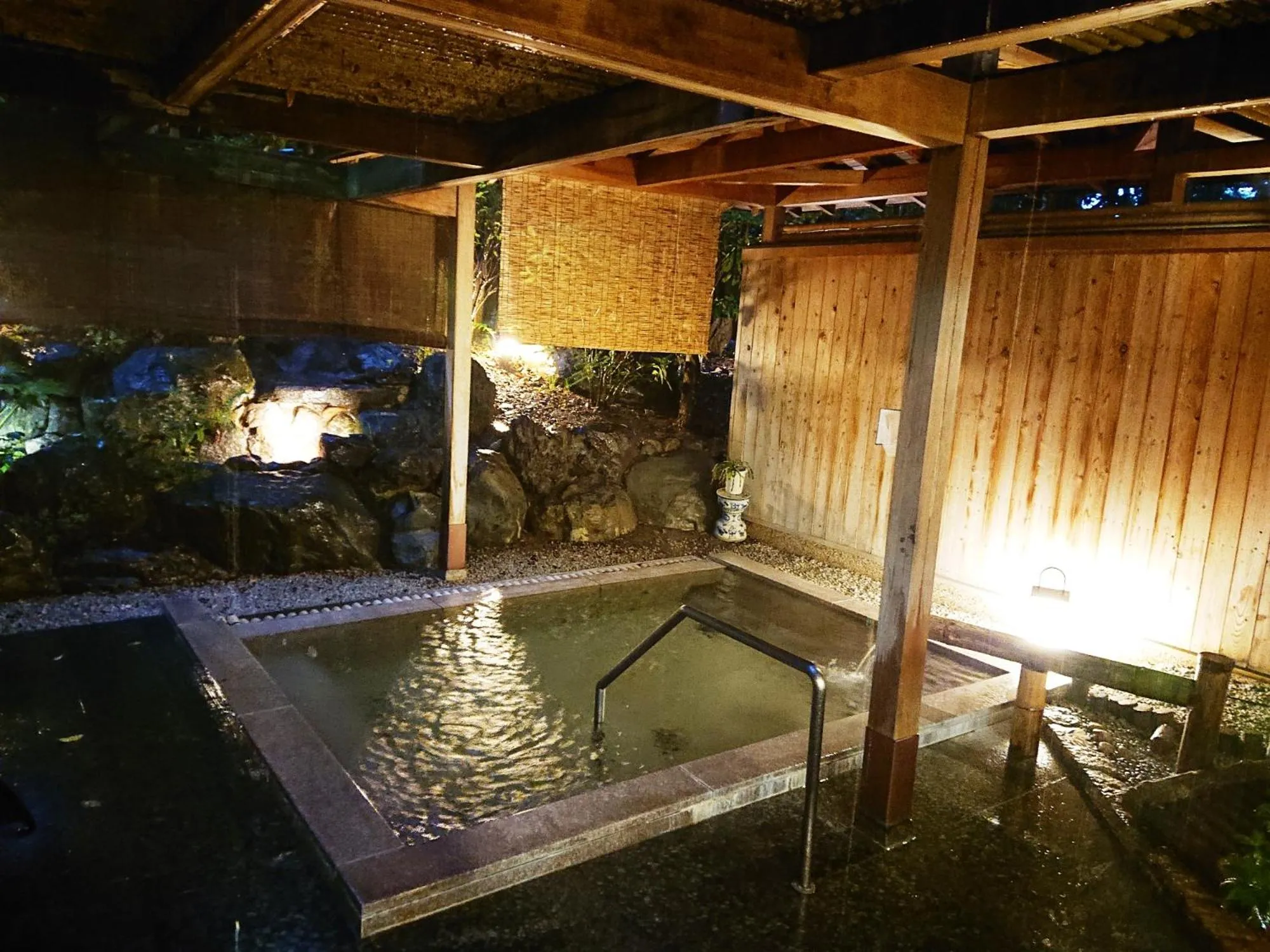 Public Bath in Kasuga Hotel