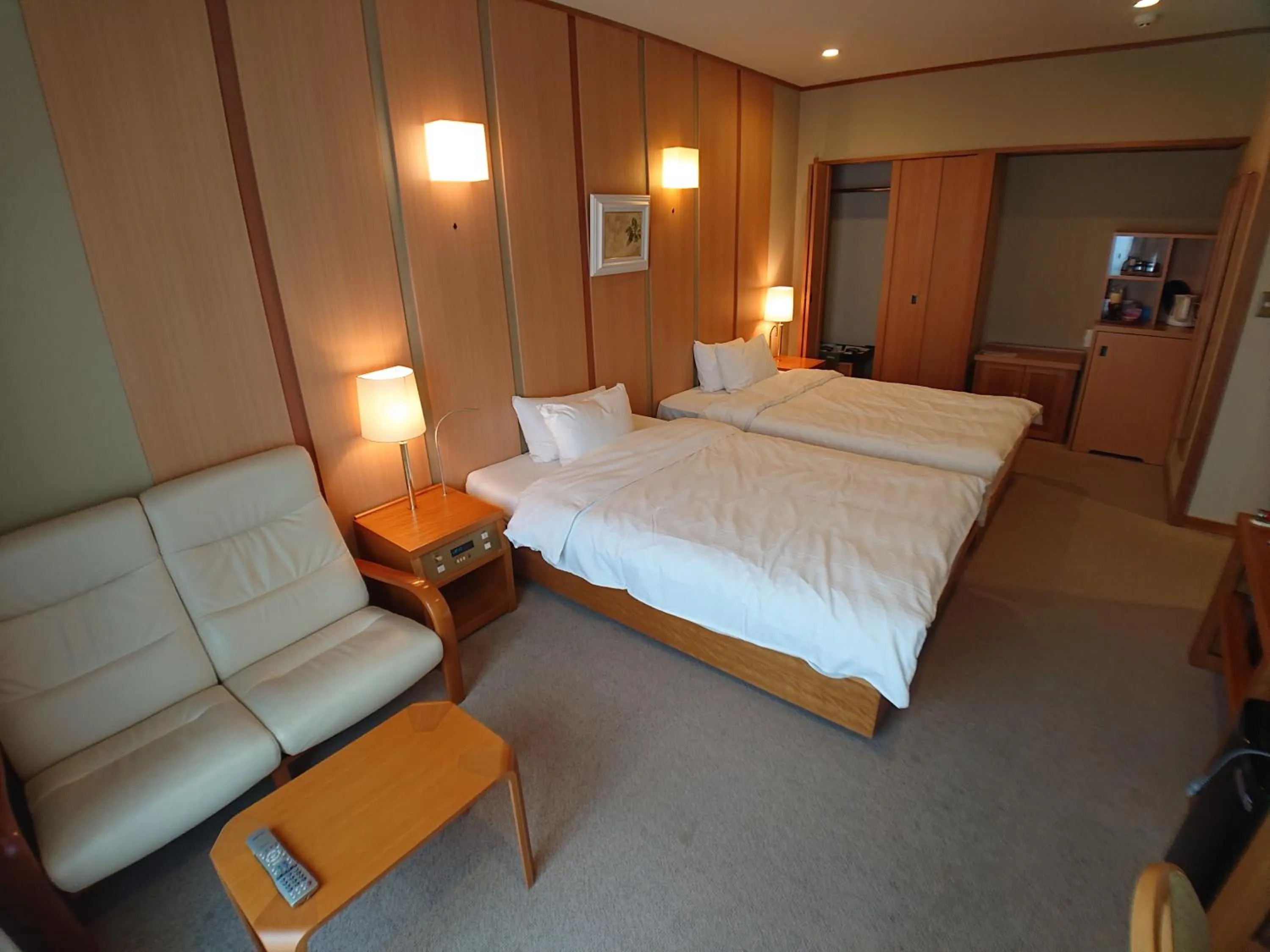 Photo of the whole room, Bed in Kasuga Hotel