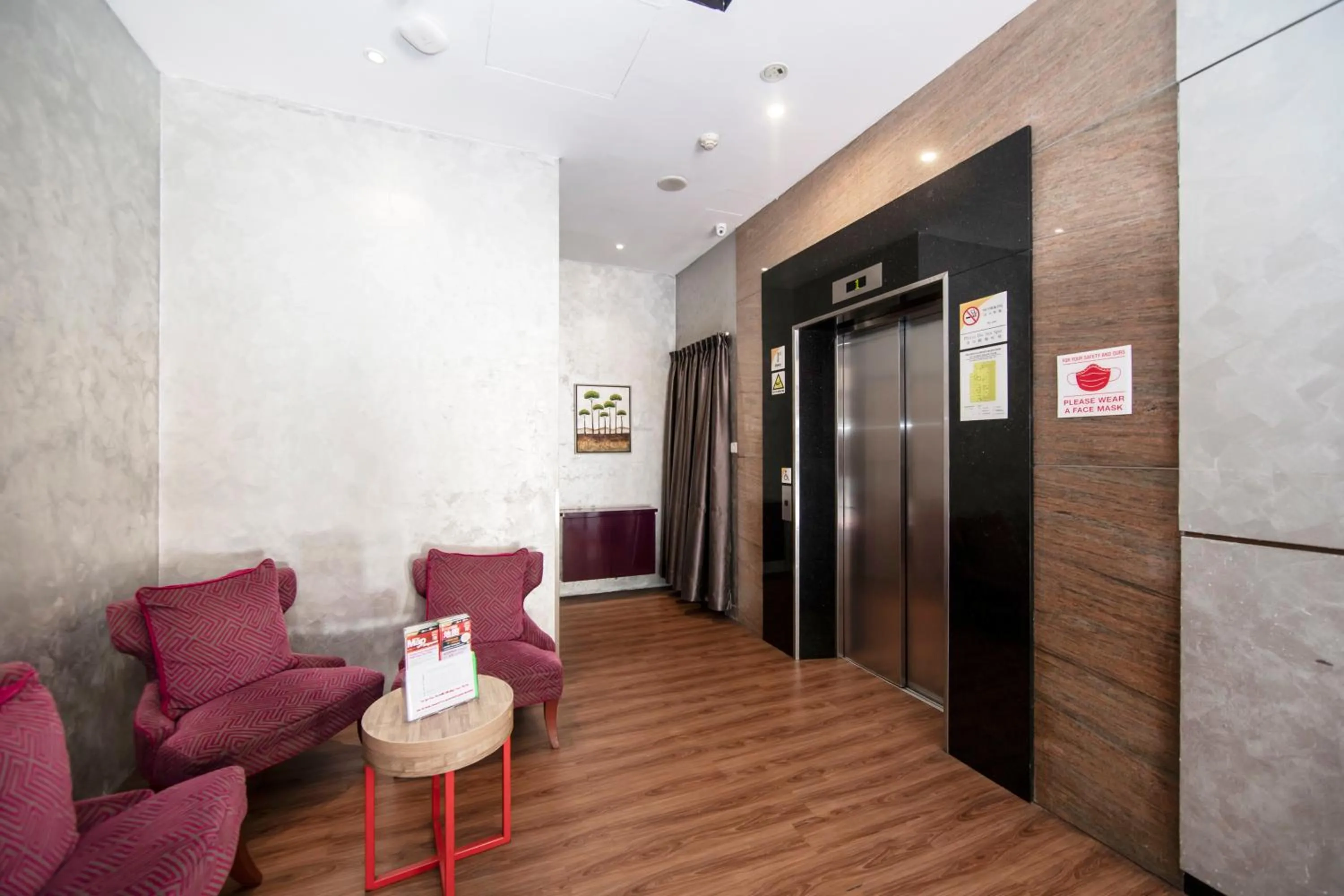 Lobby or reception in Fragrance Hotel - Balestier