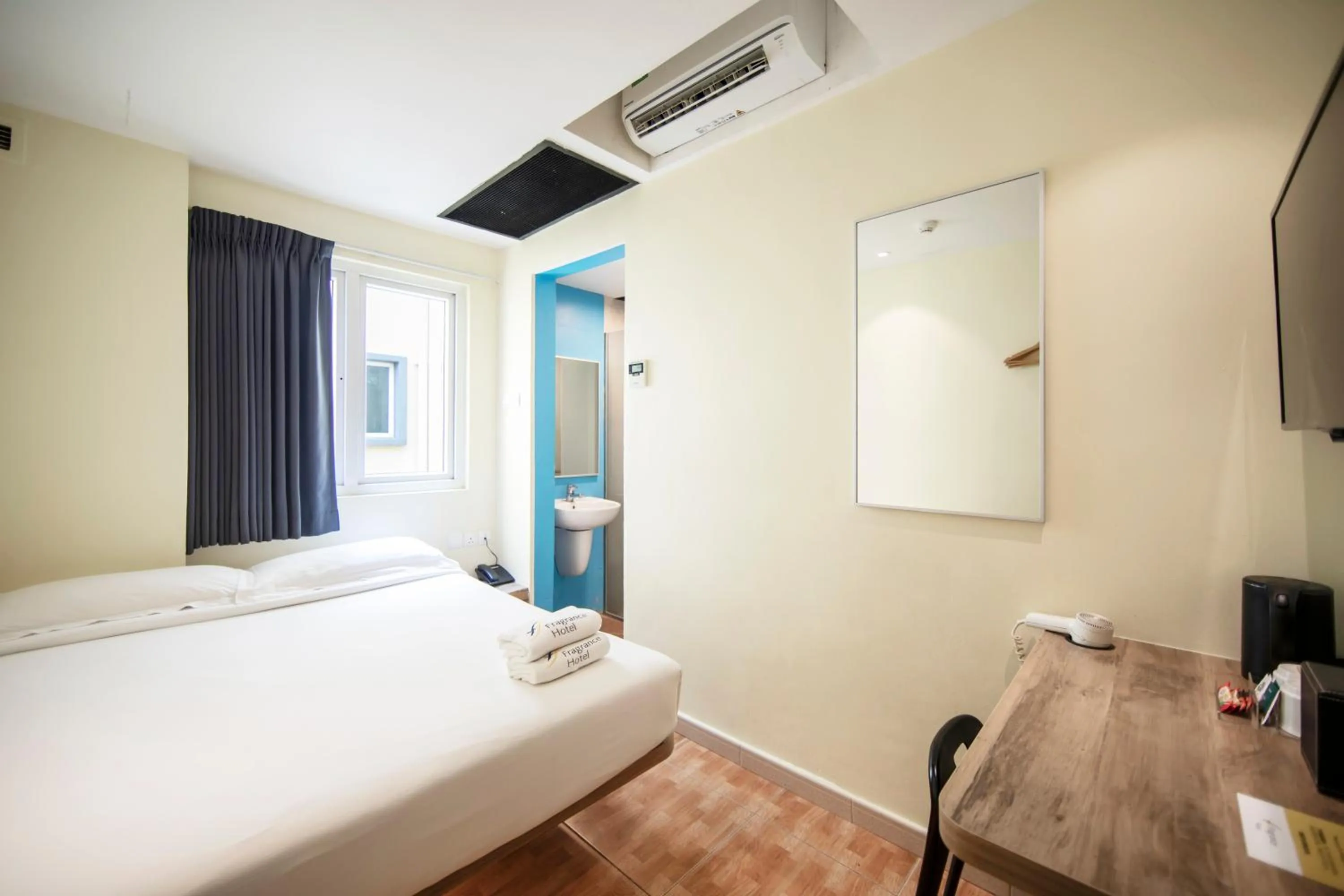 Bed in Fragrance Hotel - Balestier