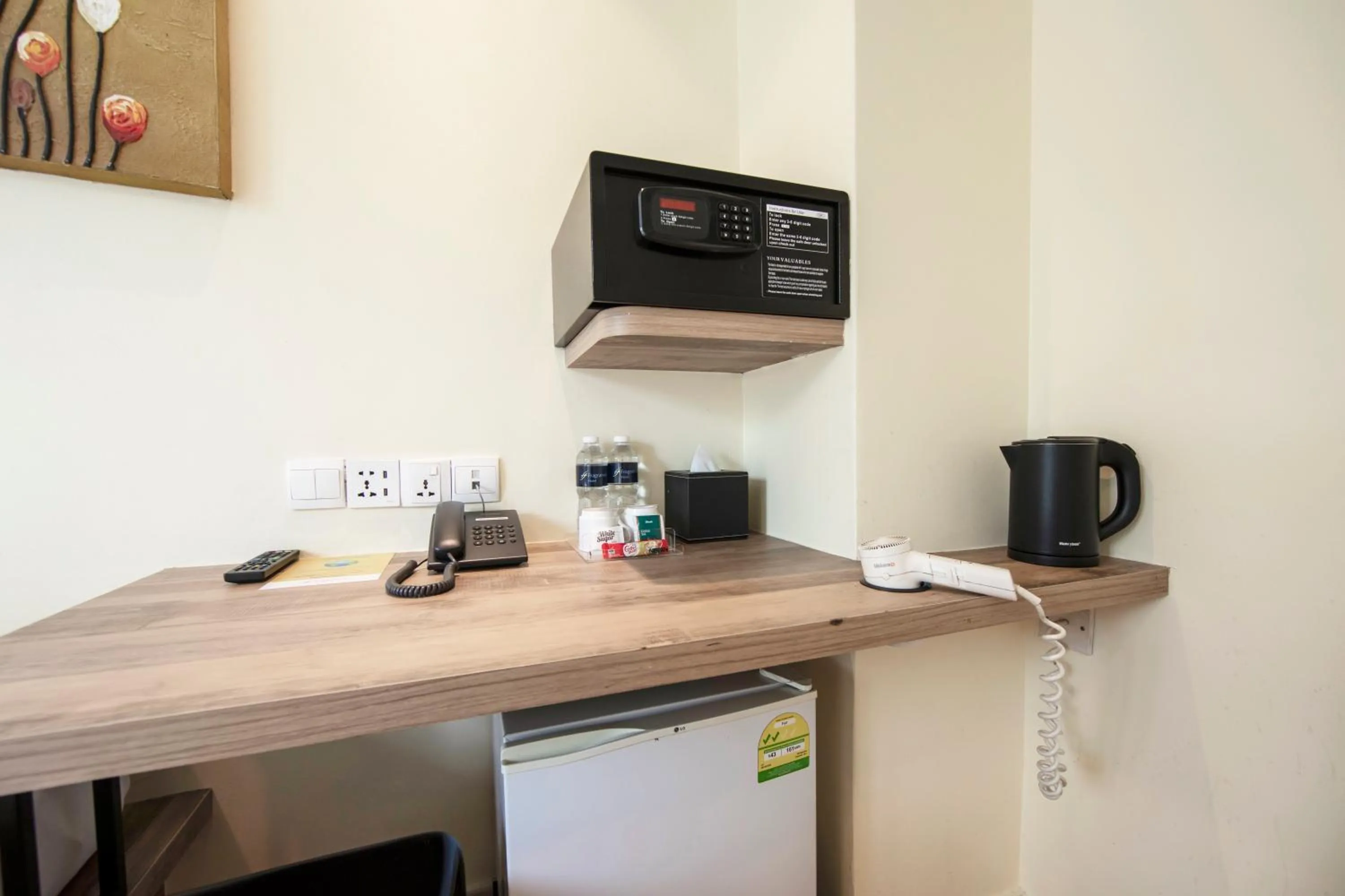 Coffee/tea facilities in Fragrance Hotel - Balestier