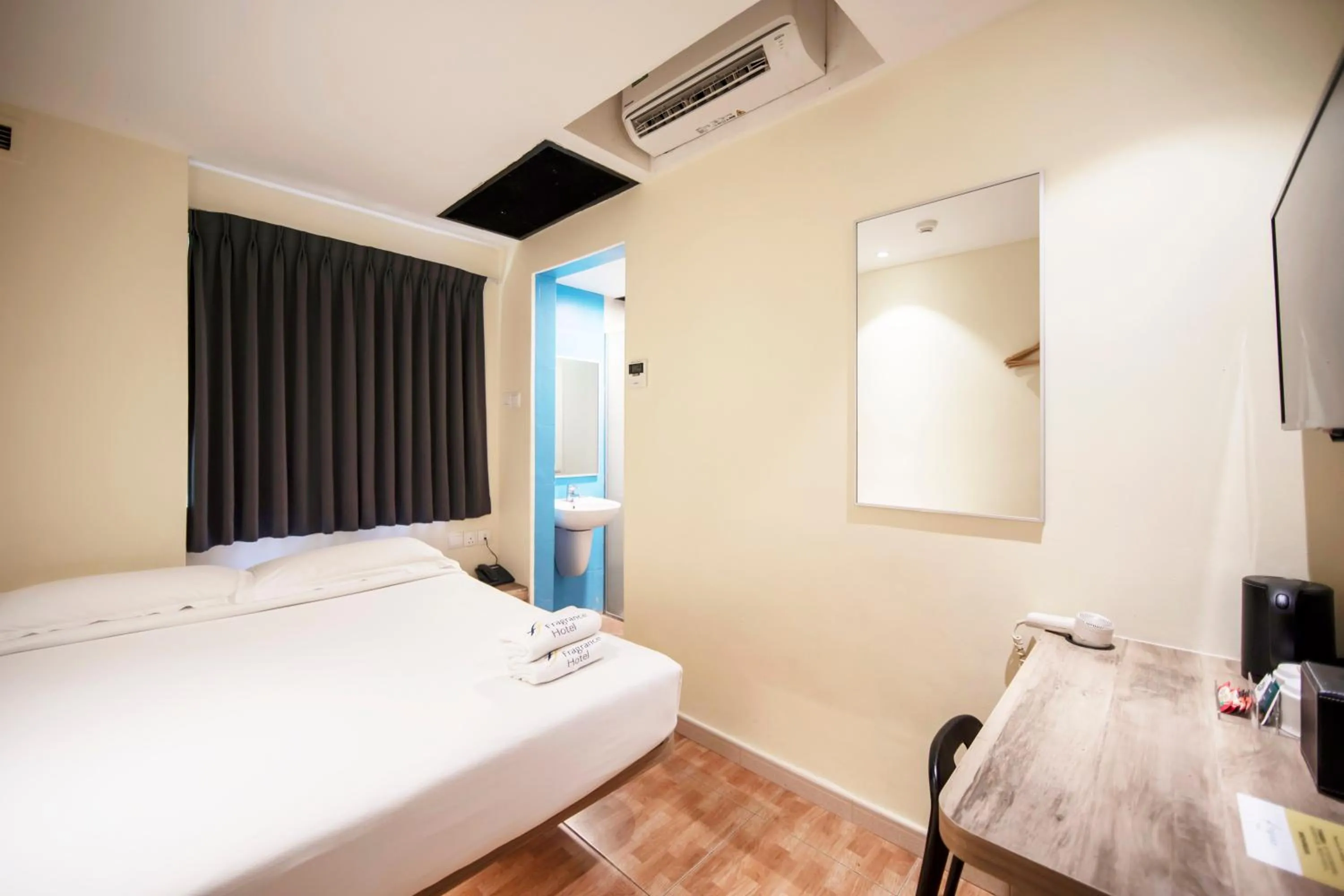 Bed in Fragrance Hotel - Balestier
