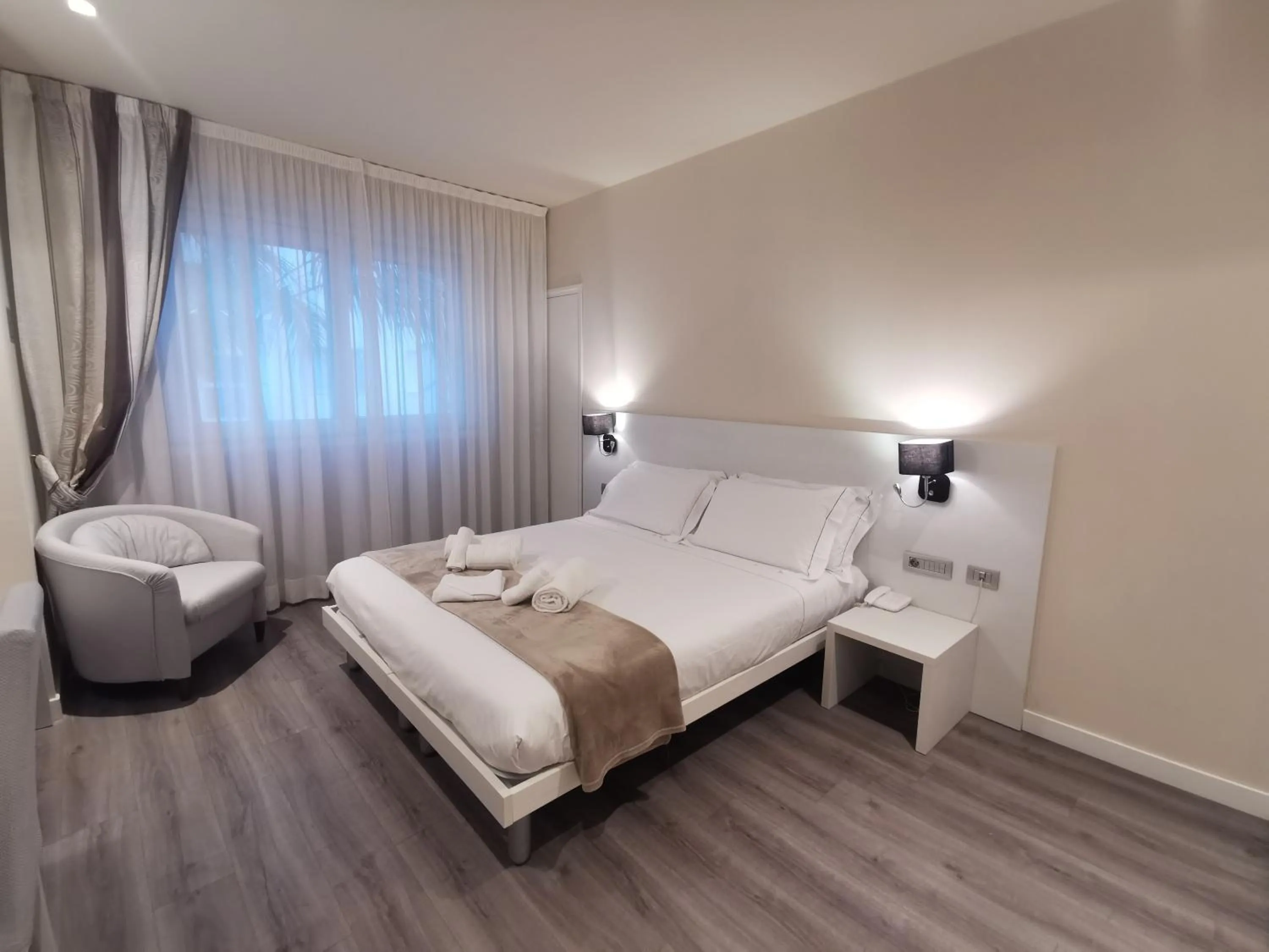 Bed in La Dolce Vita Hotel