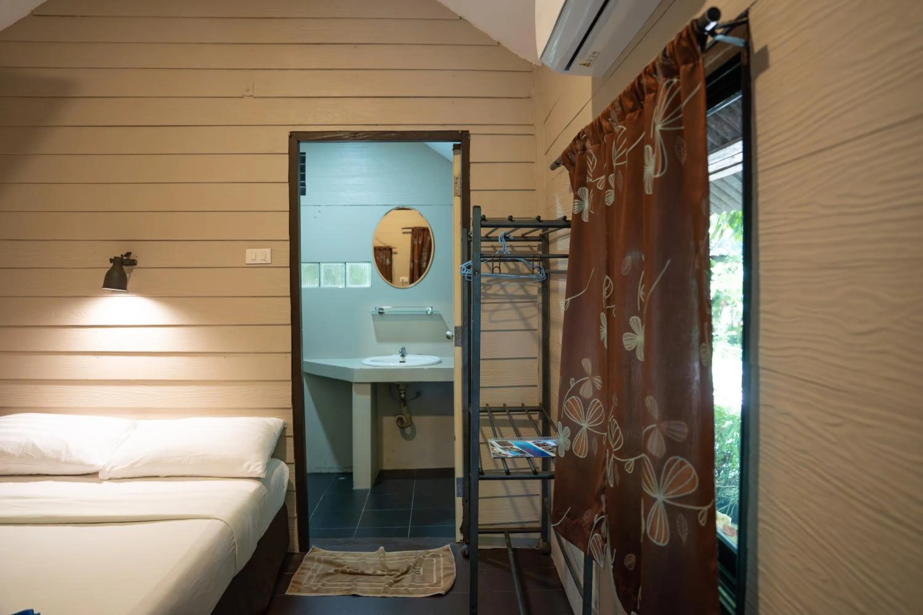 Bed in Seetanu Bungalows