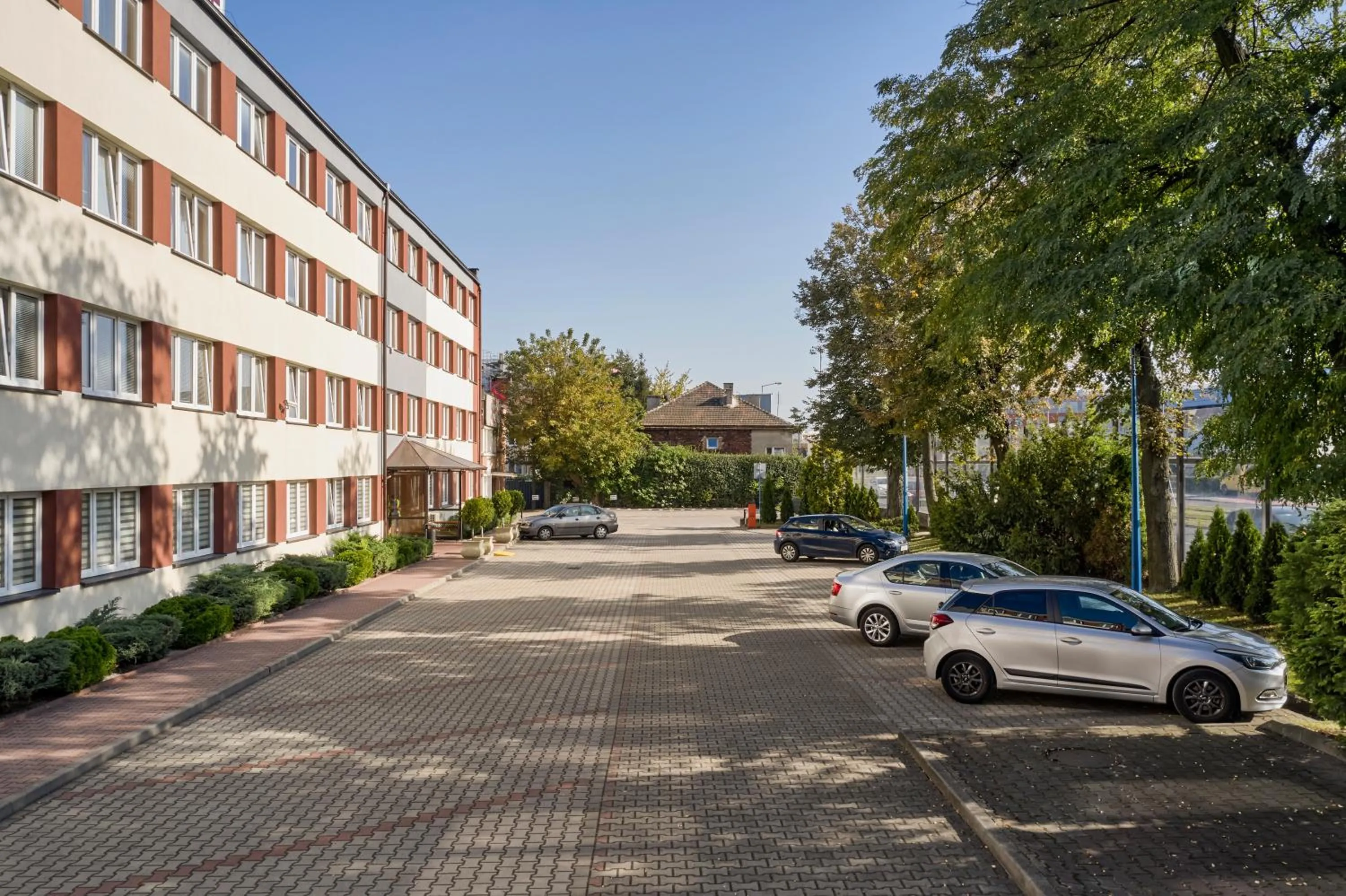 Property building in Hotel Alf