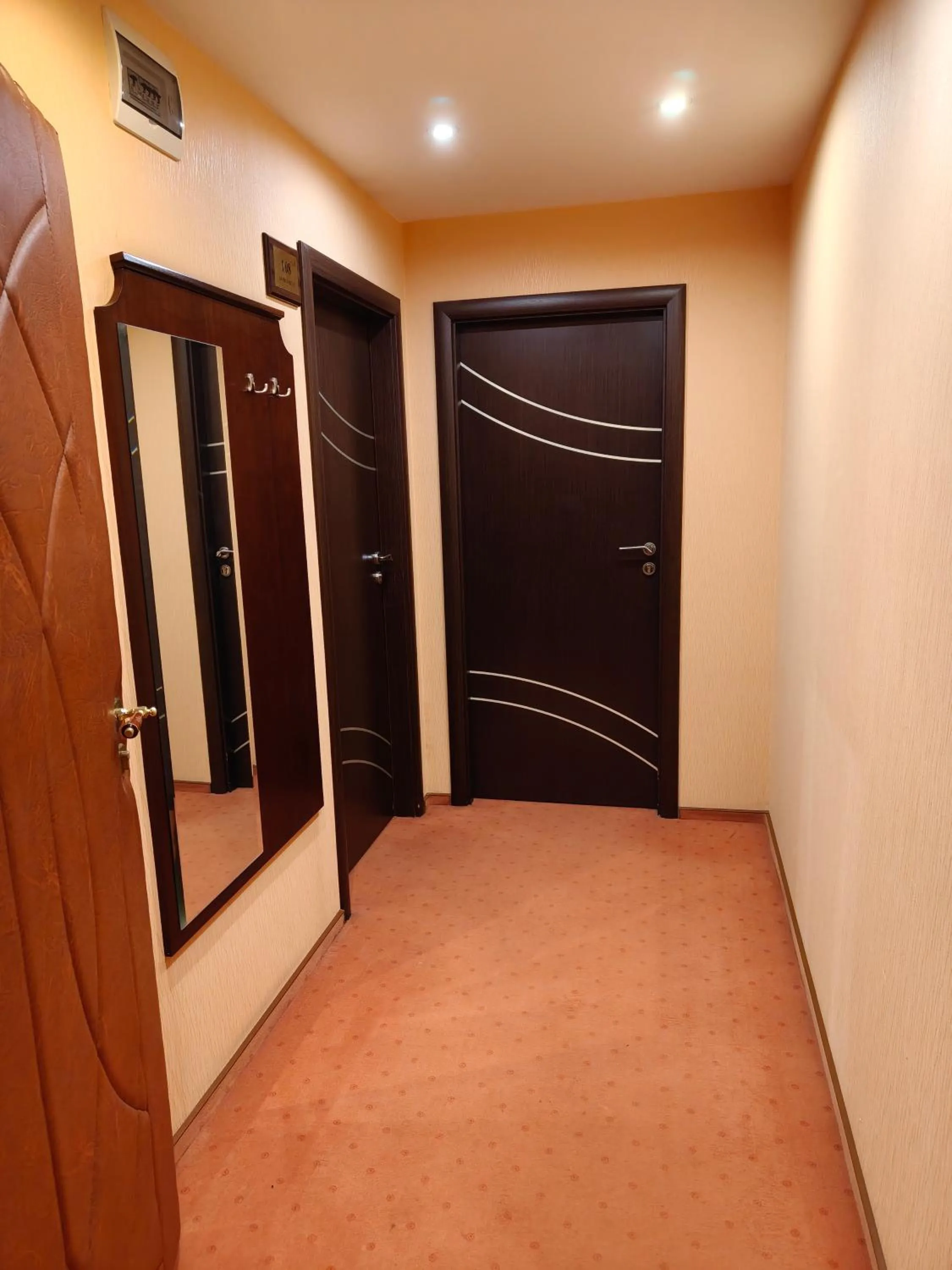 Photo of the whole room in Hotel Alf