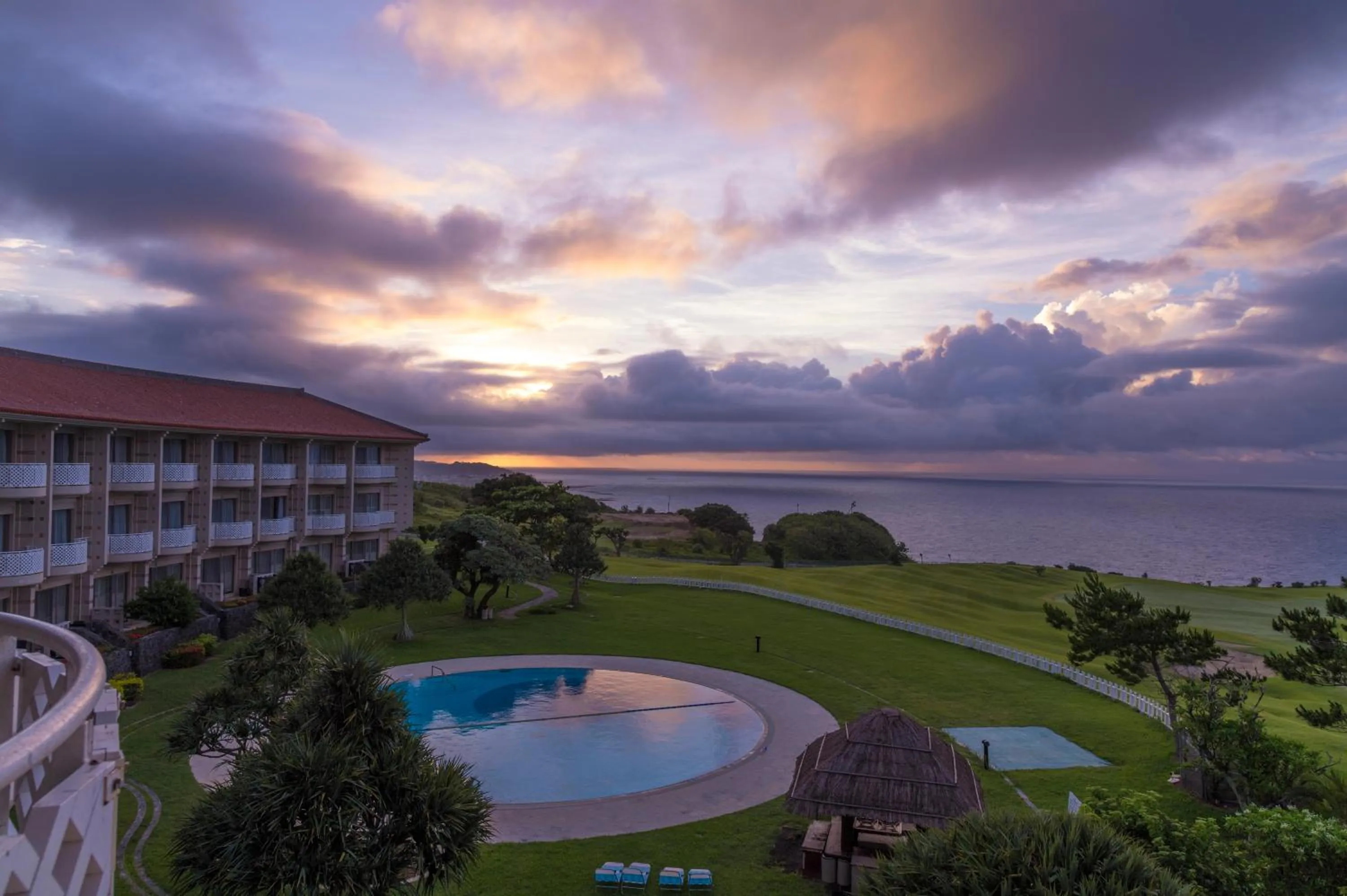 Pool view in The Southern Links Resort Hotel